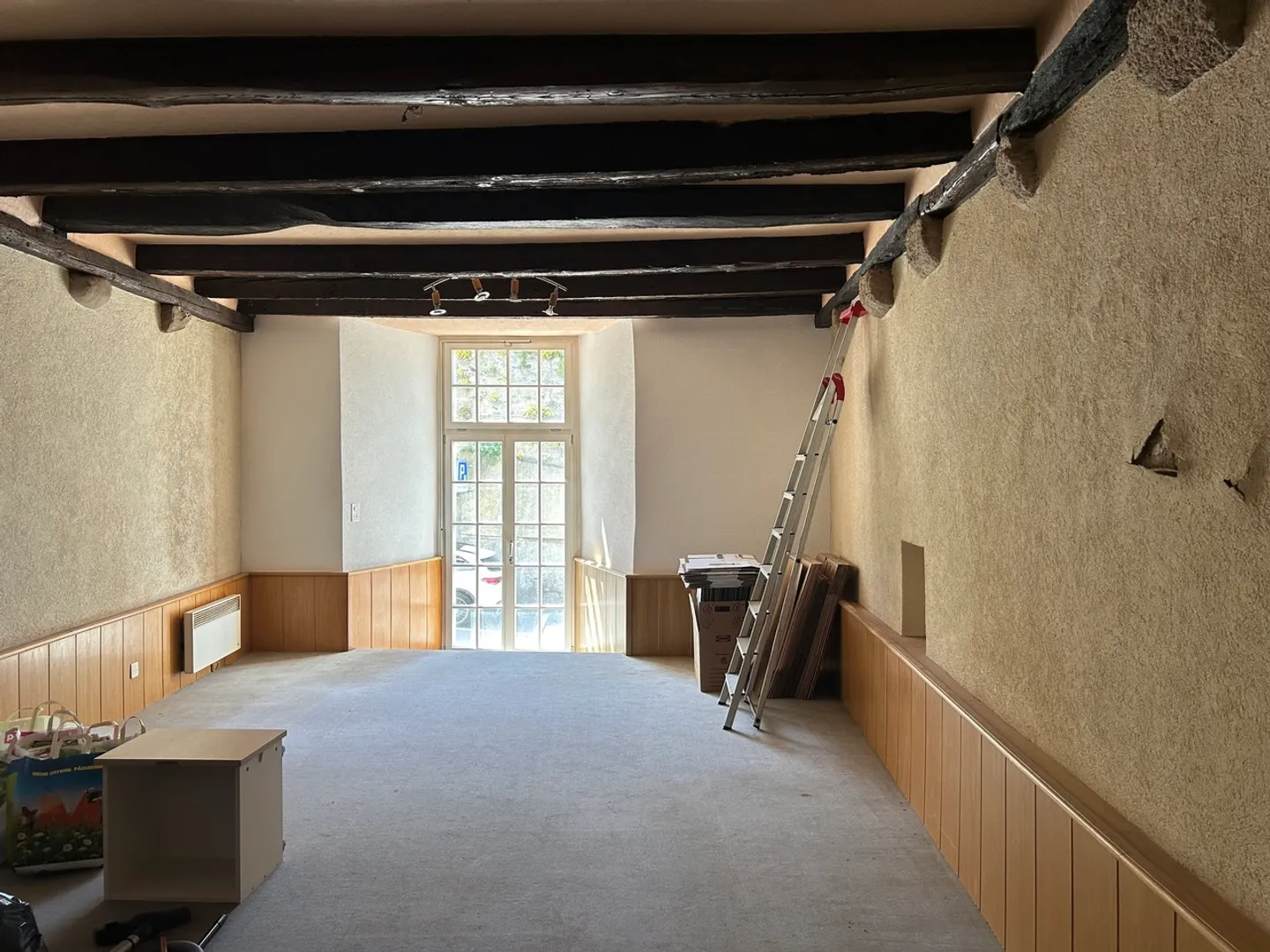 In the heart of Estavayer-le-Lac, 6-room village-style house for renovation - Photo 11 of 11