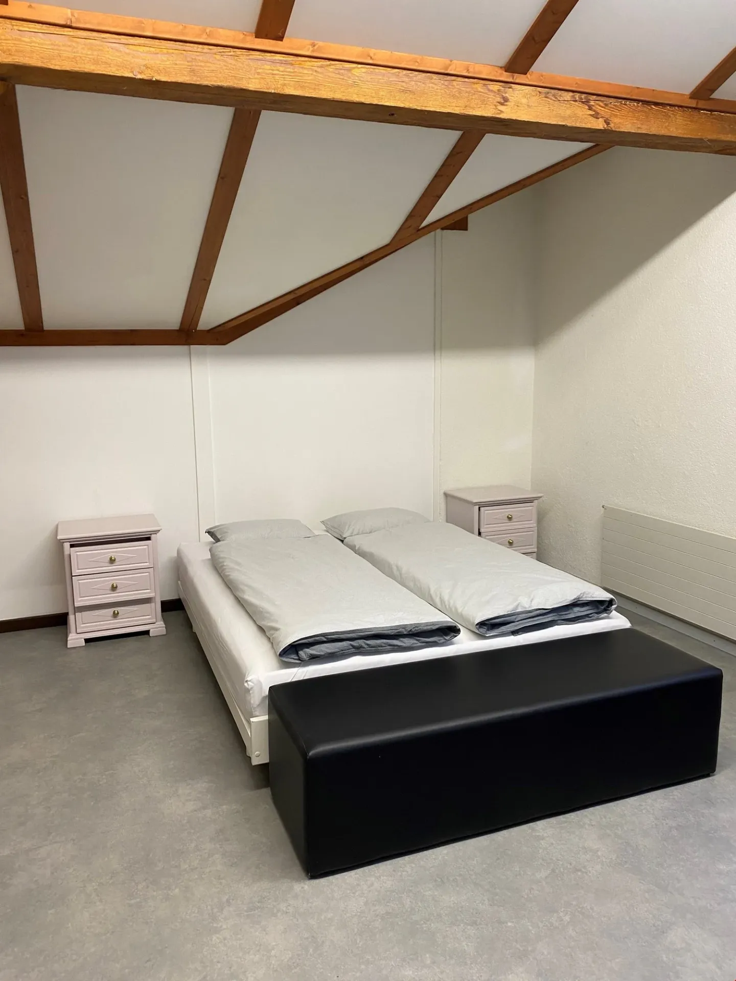 Large partially furnished room for rent in the center of Altdorf - Photo 5 of 9