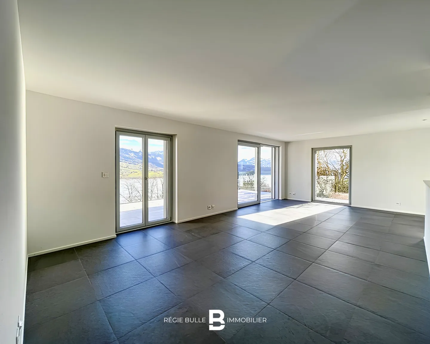 Avry-dvt-Pont - Wunderschöne 6,5-Zimmer-Villa zu vermieten - Foto 4 von 6