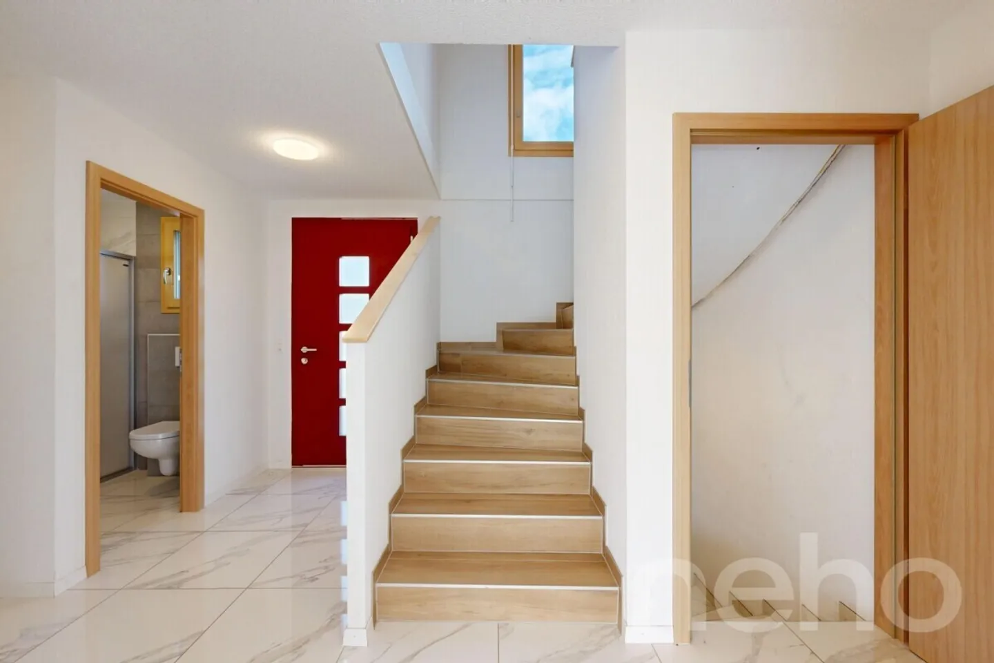 Schöne neue Villa mit 4 Schlafzimmern, Dachboden und großem Keller - Foto 7 von 13