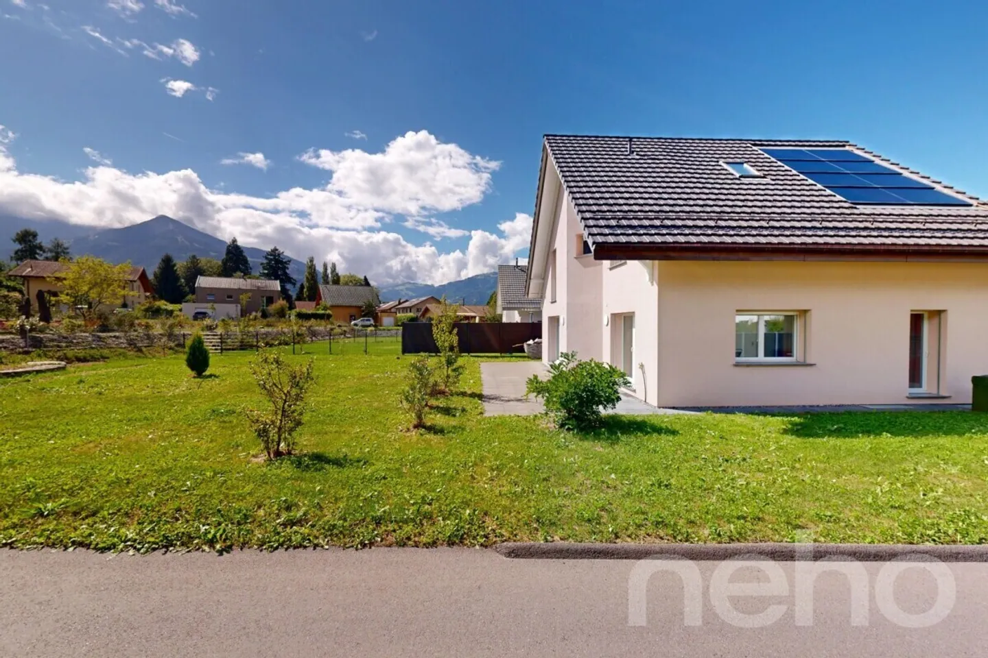 Schöne neue Villa mit 4 Schlafzimmern, Dachboden und großem Keller - Foto 12 von 13