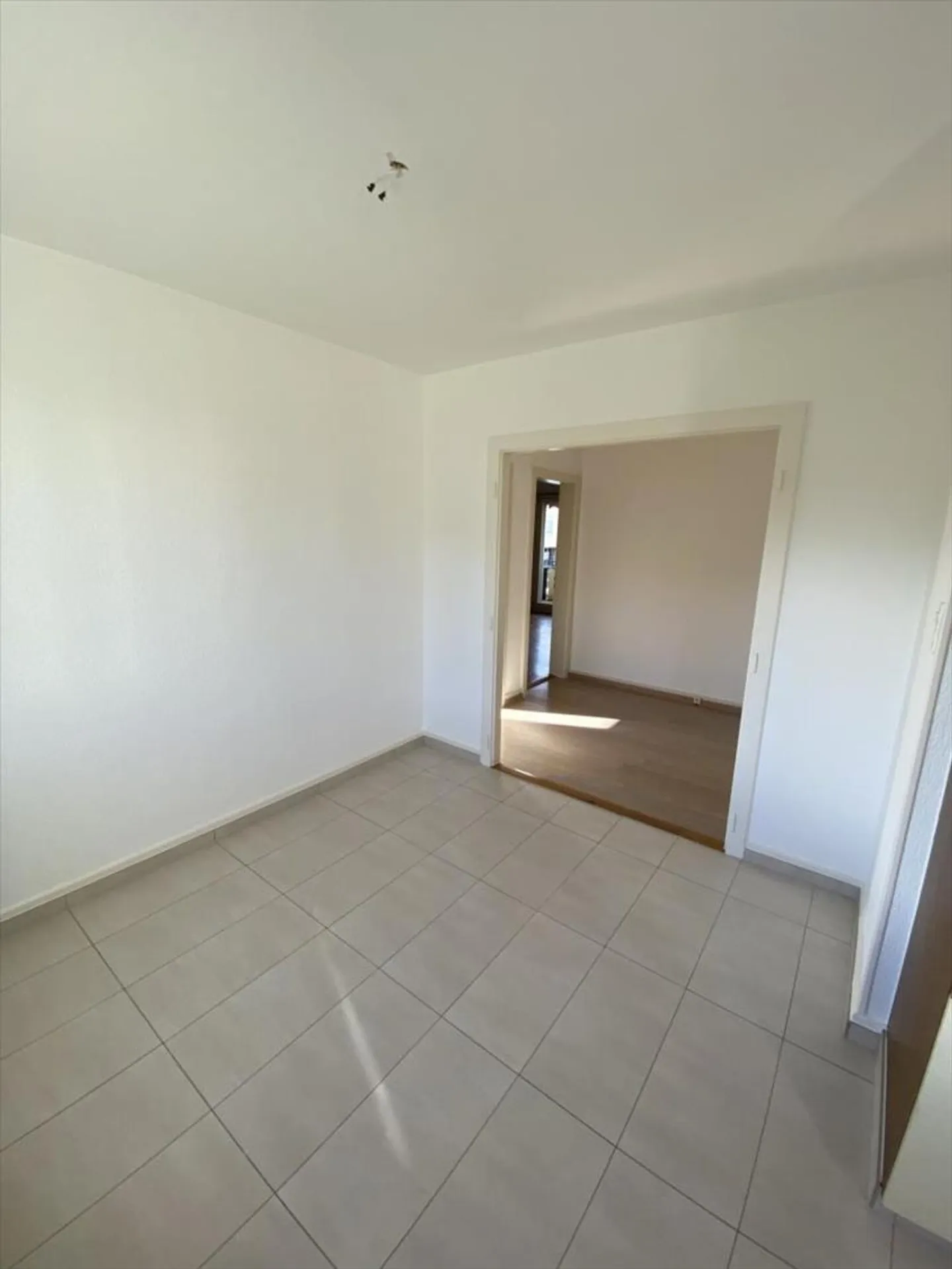 Appartamento 5.5 locali a Yverdon-les-Bains - Foto 4 di 9