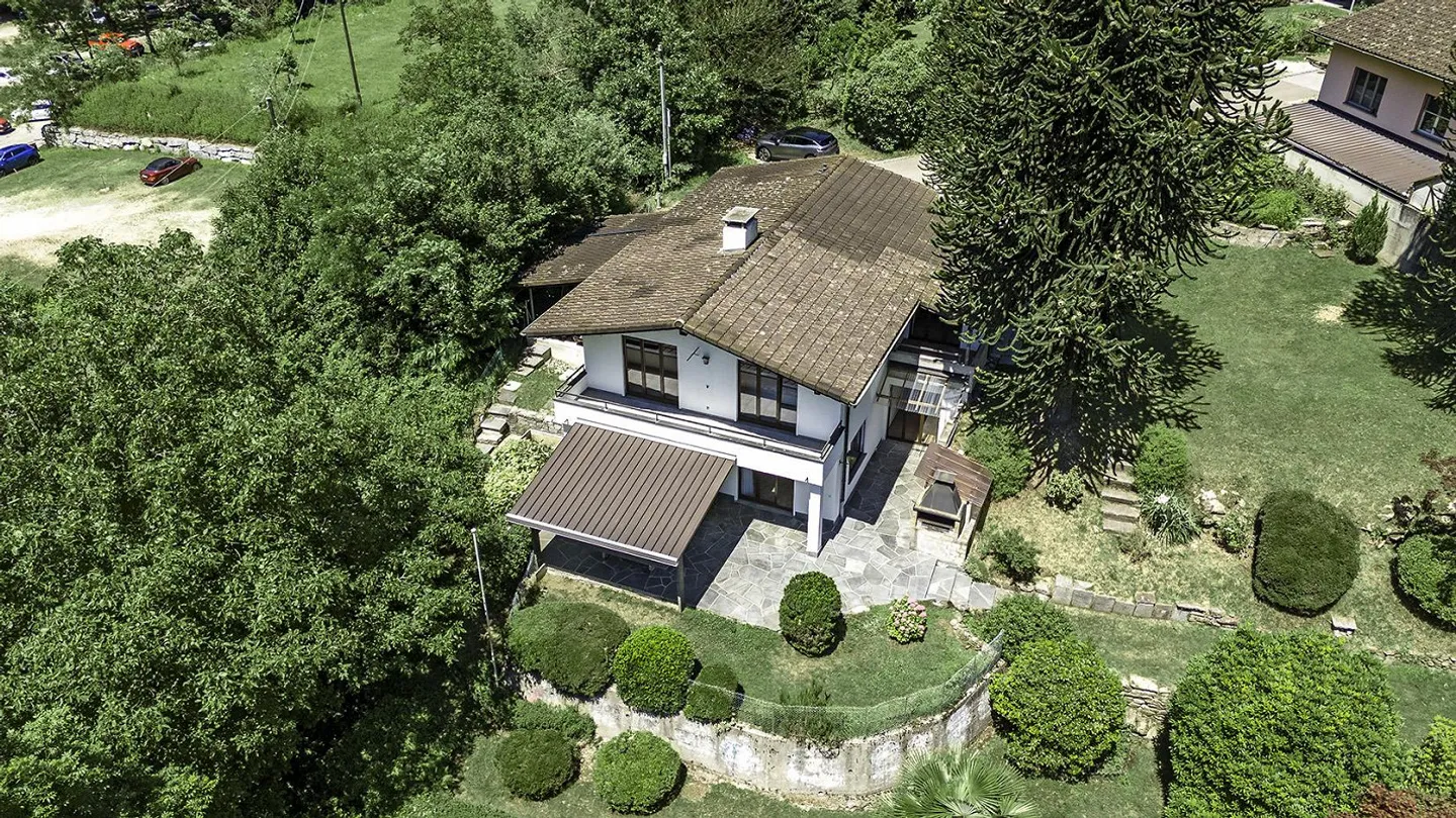 Casa unifamiliare affascinante con vista mozzafiato sulle montagne ad Avegno Gordevio - Foto 4 di 28