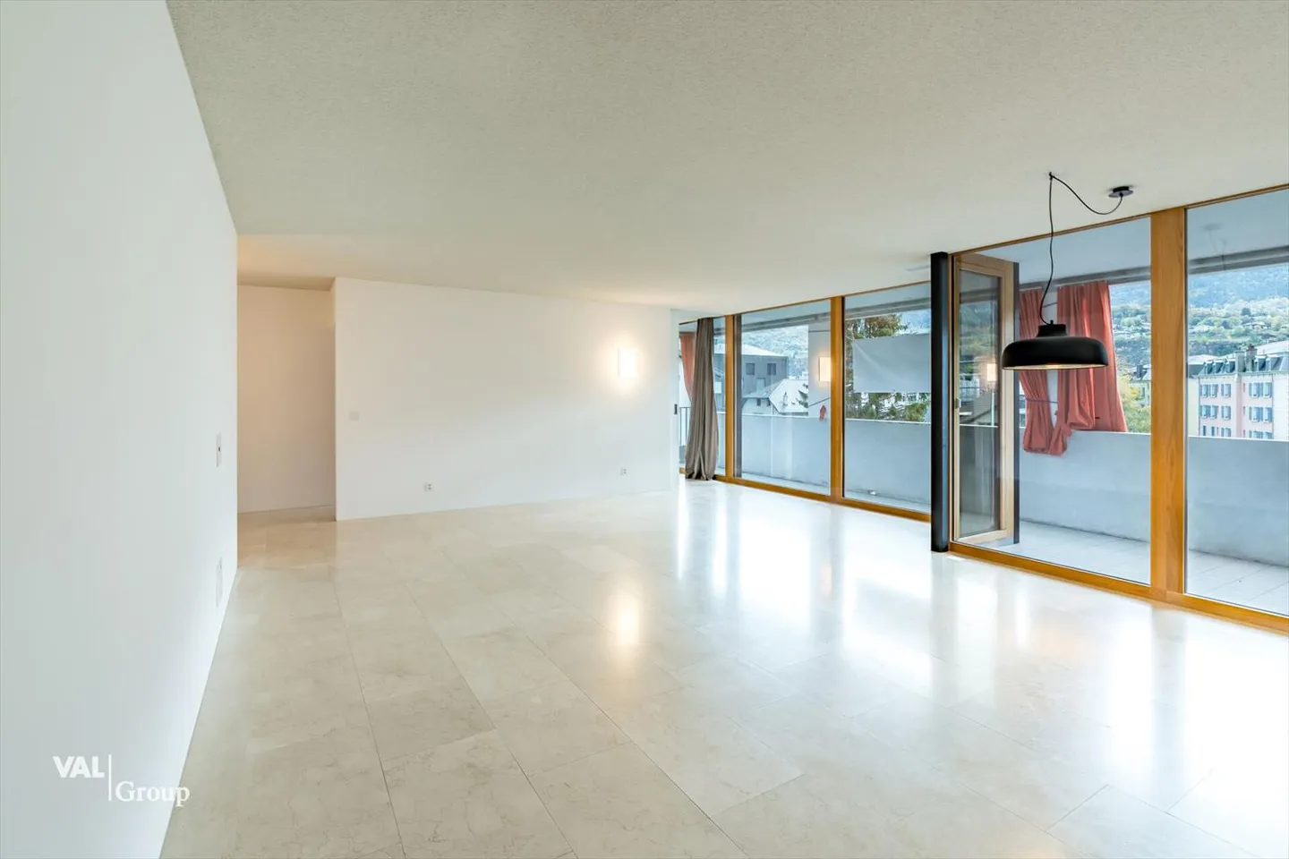 4.5-Zimmerwohnung in Naters - moderne Eleganz, Toplage und herrliche Aussicht - Foto 2 von 13