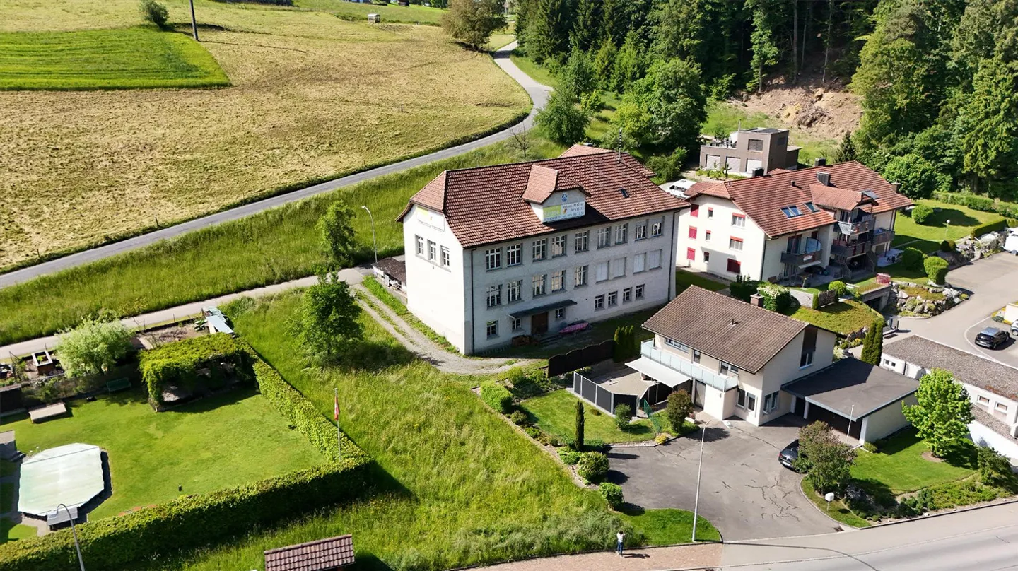 Maison individuelle charmante dans un bel emplacement à Schmiedrued - Photo 1 sur 19