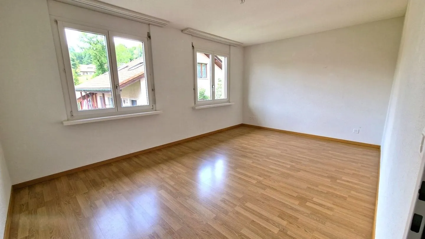 RUHIG, HELL UND GERÄUMIG - Foto 9 von 13
