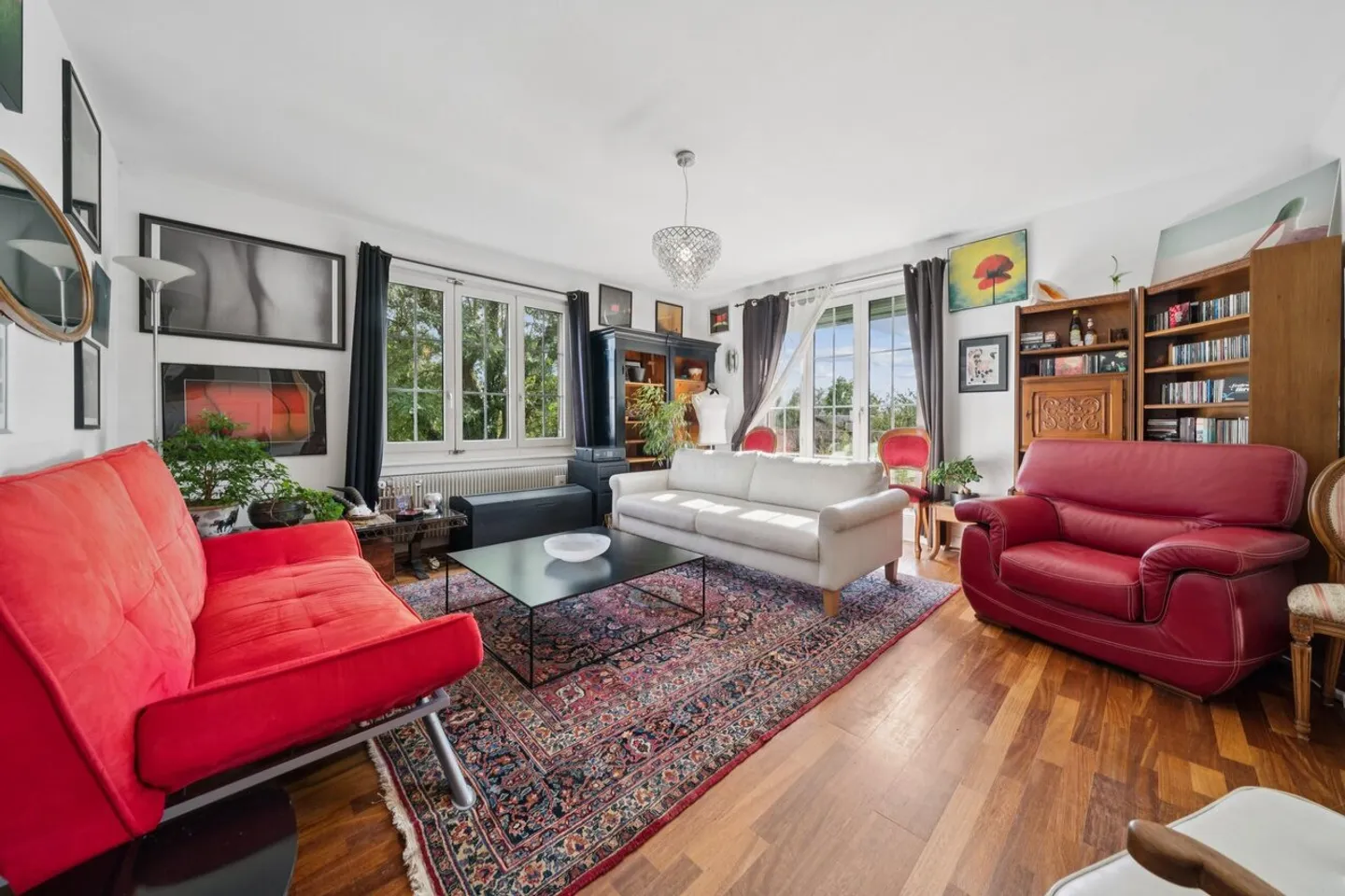 House with three apartments and building land - Photo 7 of 13