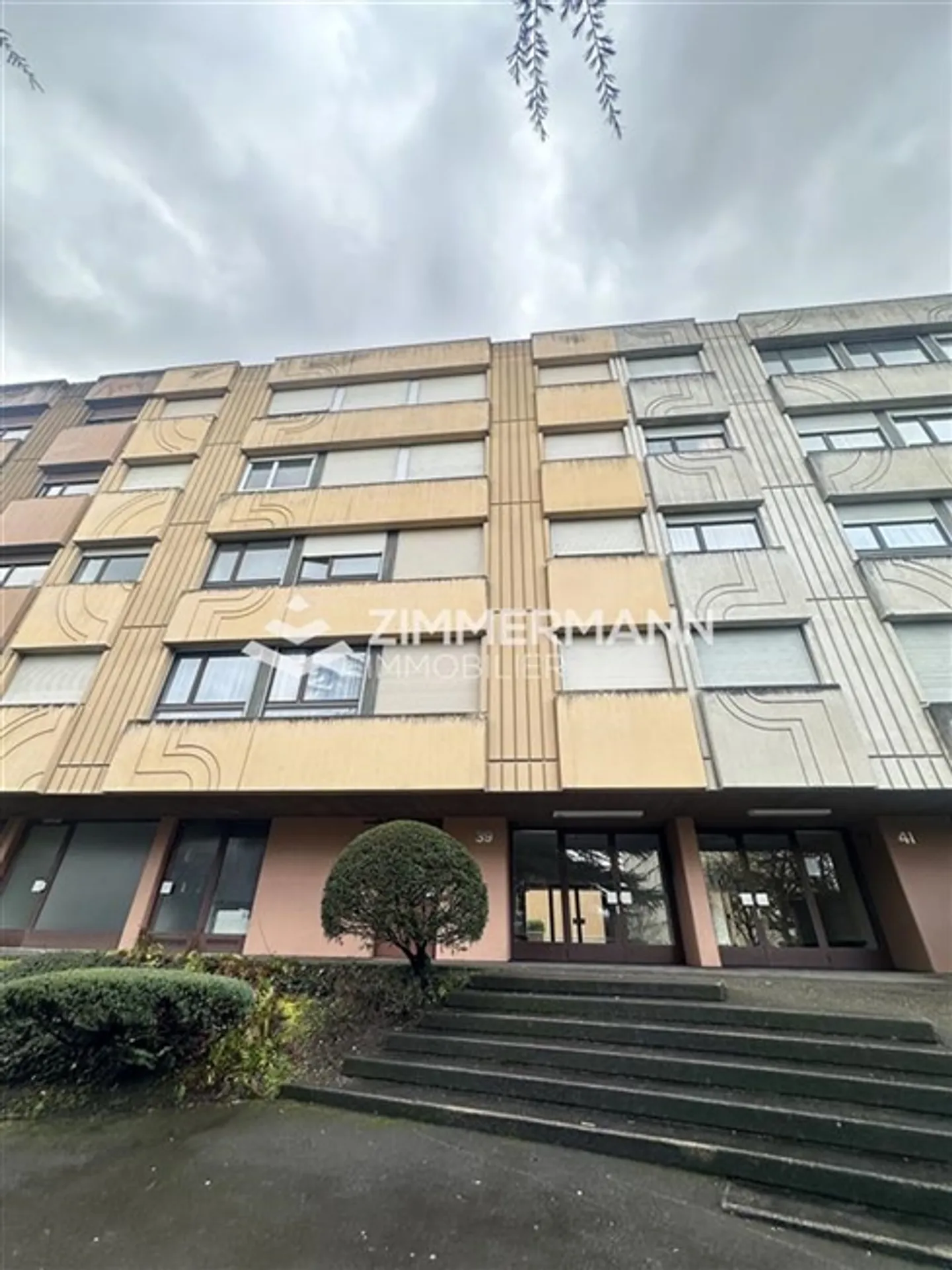 Place de parc intérieur - Photo 1 sur 1