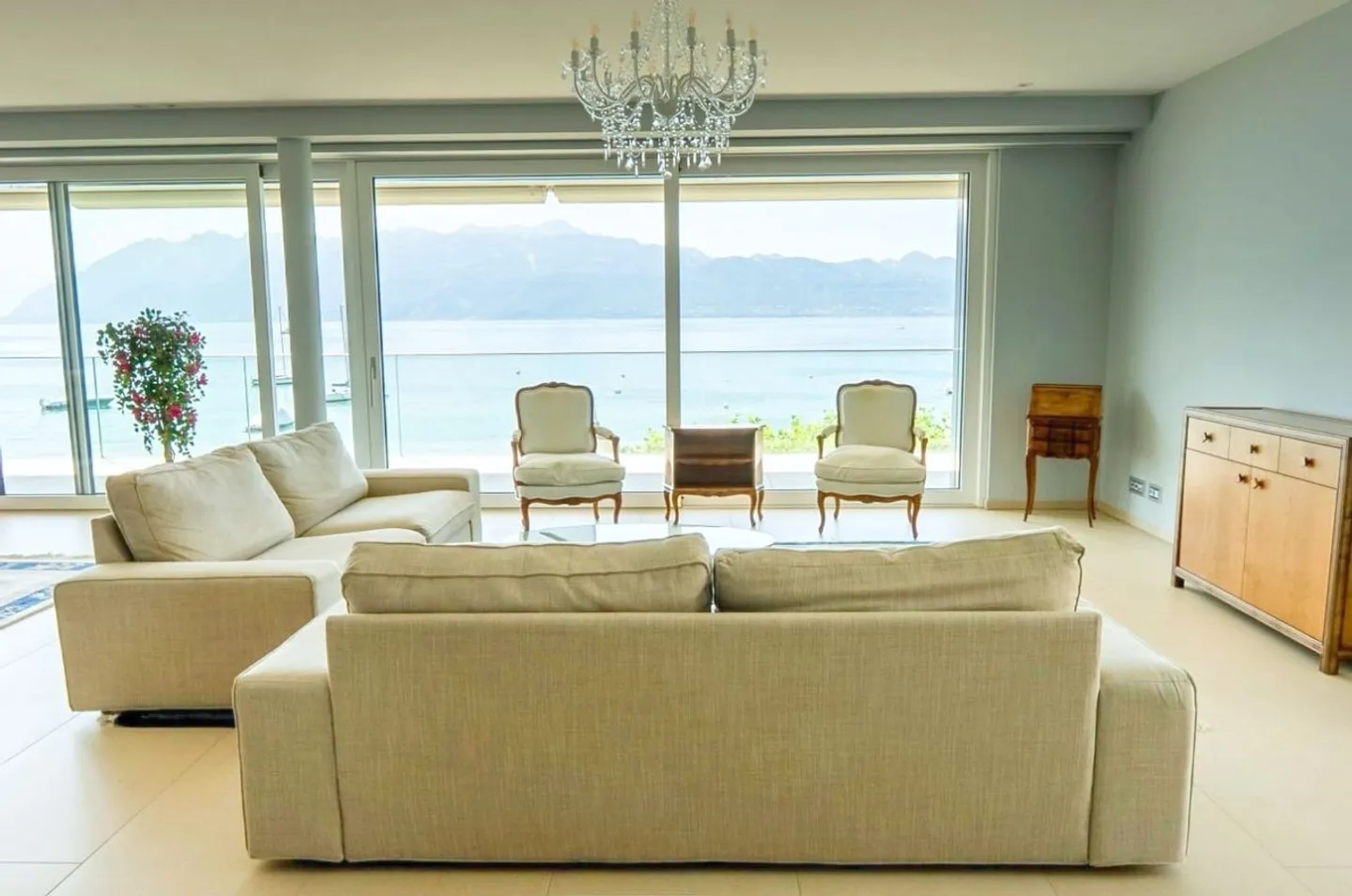 Exklusives Seeblick-Luxusapartment - 5.5 Zimmer in Pully-Lausanne - Foto 2 von 13