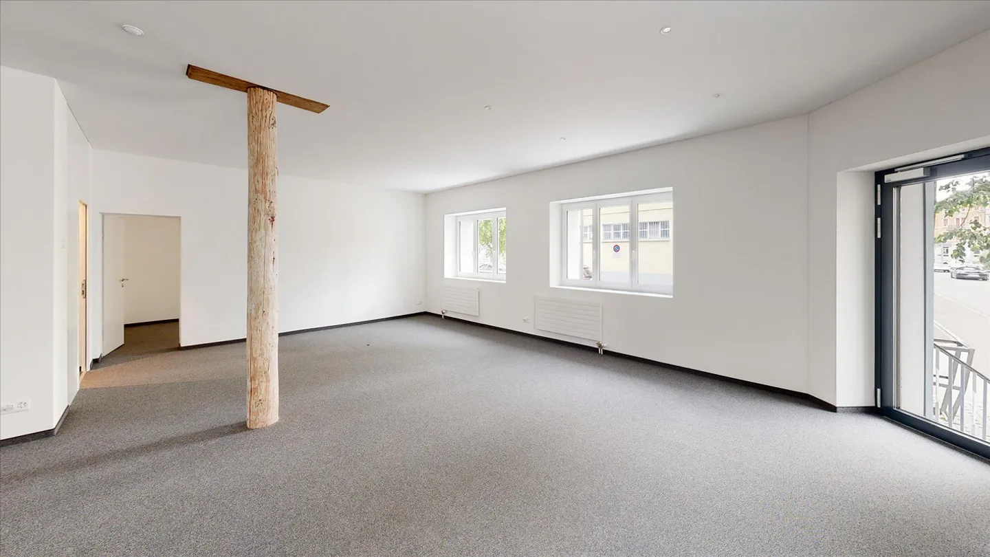Attractive commercial space in a central location - perfect for your team! - Photo 1 of 7