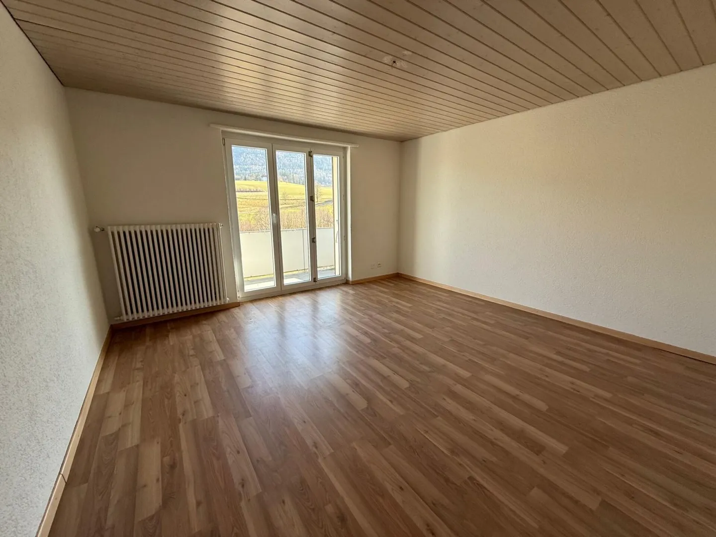 Apartment for rent - Photo 1 of 7