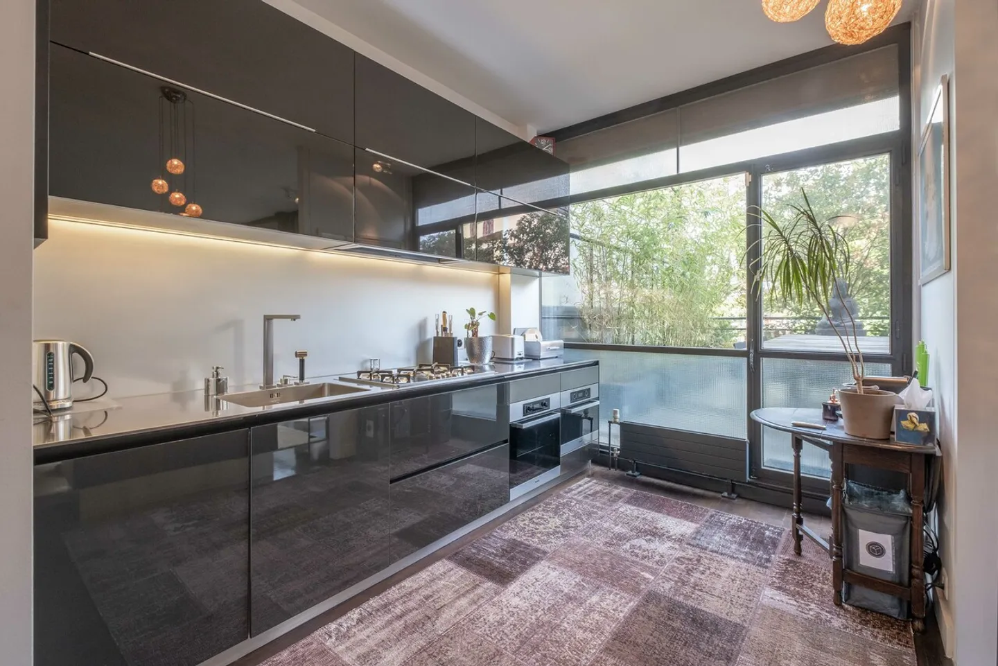 Wunderschöne Wohnung im Stadtzentrum von Genf mit großer Terrasse - Foto 2 von 7