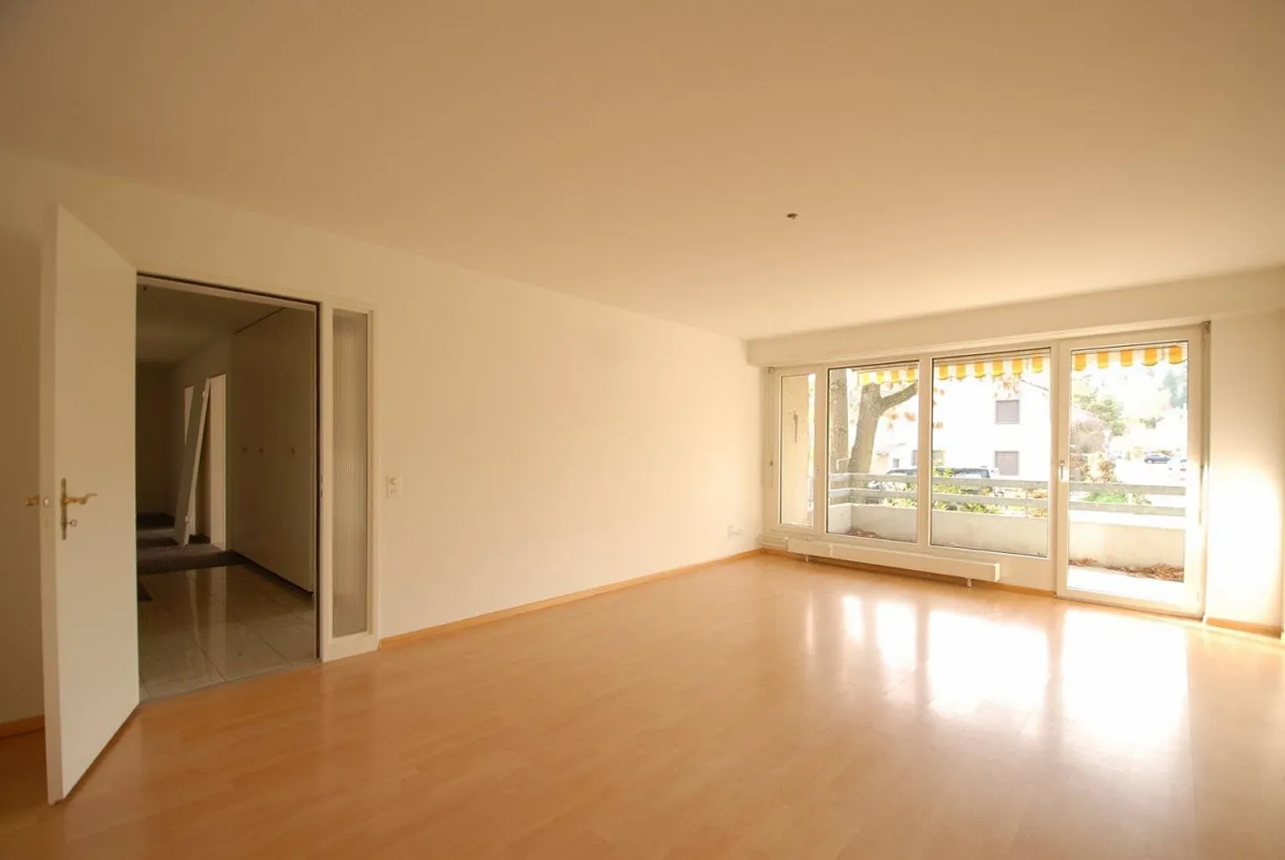 Sanierte 4-Zimmerwohnung an guter Lage - Foto 3 von 11