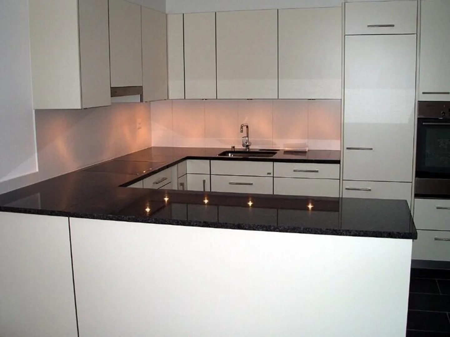 ***2.5-room apartment***80m2***in a quiet neighborhood street*** - Photo 3 of 8