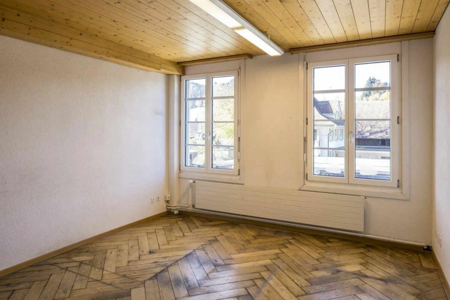 Propriété commerciale avec un grand potentiel d'utilisation, également à des fins résidentielles - Photo 7 sur 17