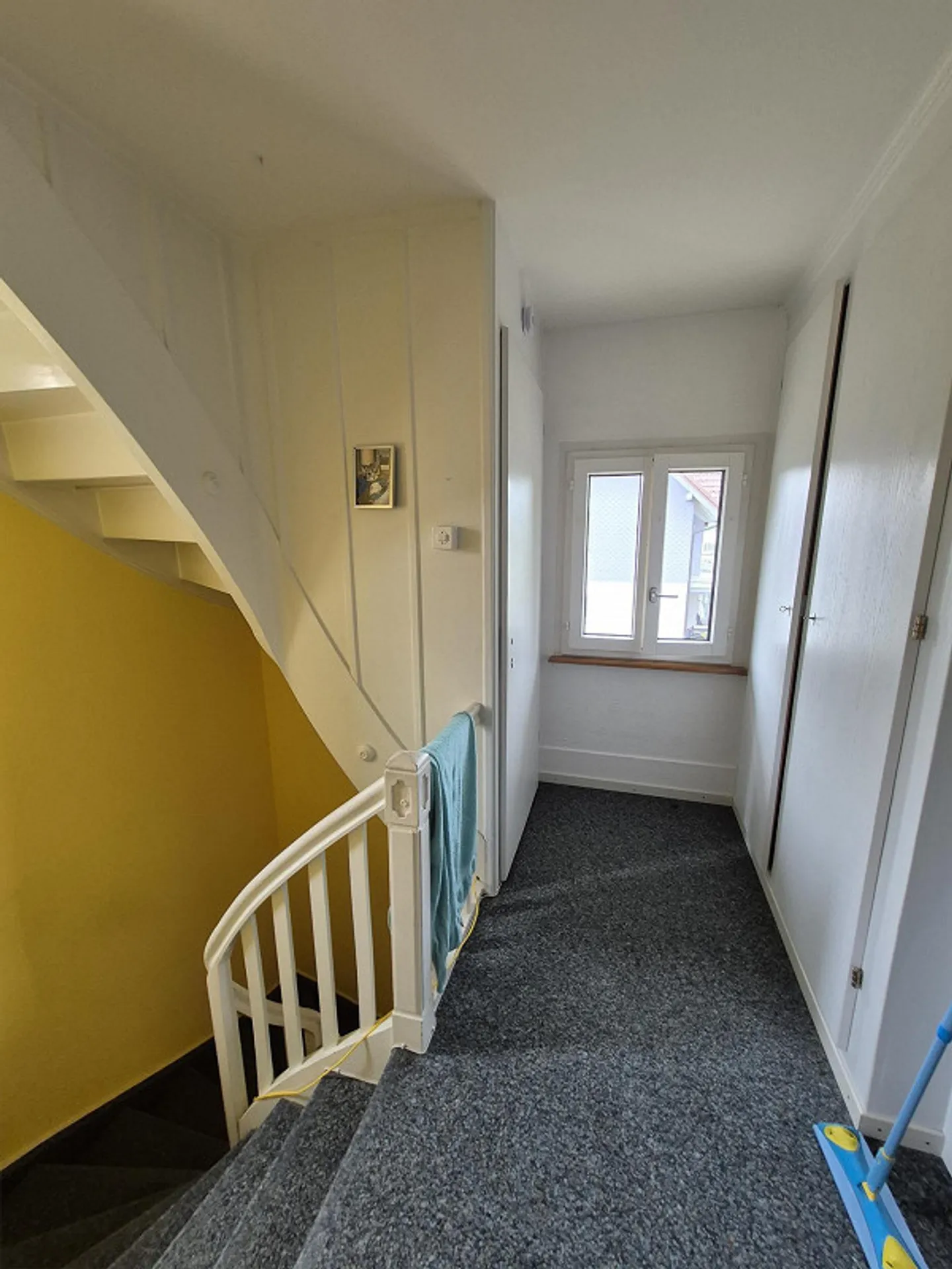 Maison individuelle spacieuse de 6 pièces à Oberdorf Münsingen - Photo 8 sur 13