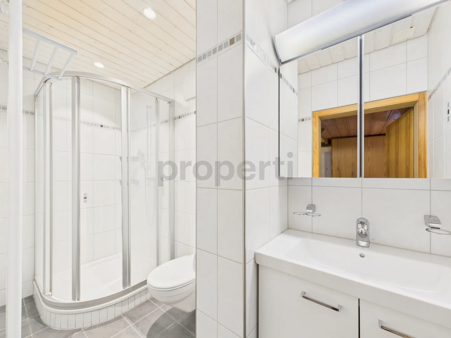 Ampio appartamento di 6,5 stanze con balcone, Neunkirch - Foto 10 di 13