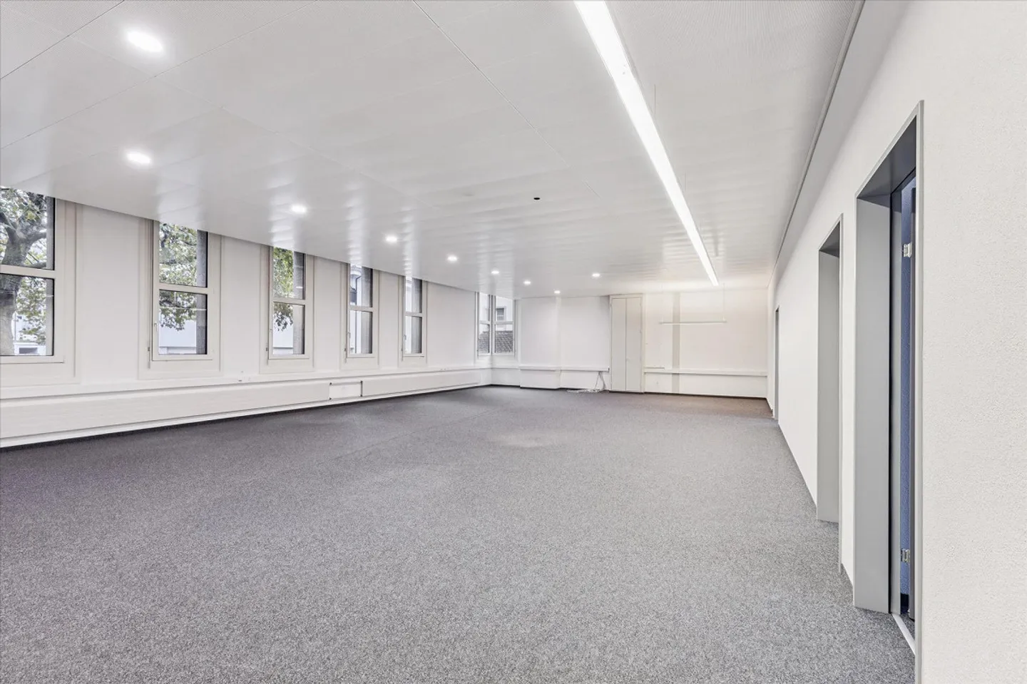 Spazio ufficio luminoso - 175 m² pronto per essere abitato - Foto 3 di 7