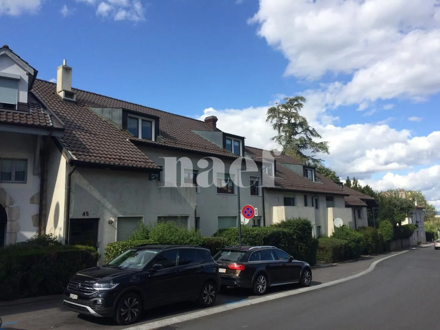 Appartement avec grande terrasse au rez-de-chaussée - Photo 1 sur 8