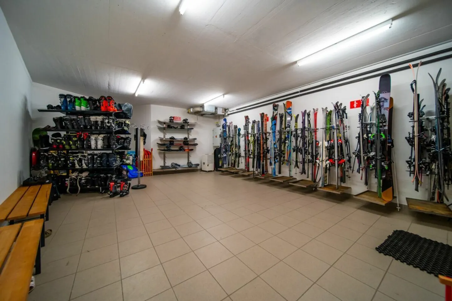 Appartement moderne de 2,5 pièces avec terrasse de 20 m² à Laax - Photo 13 sur 13