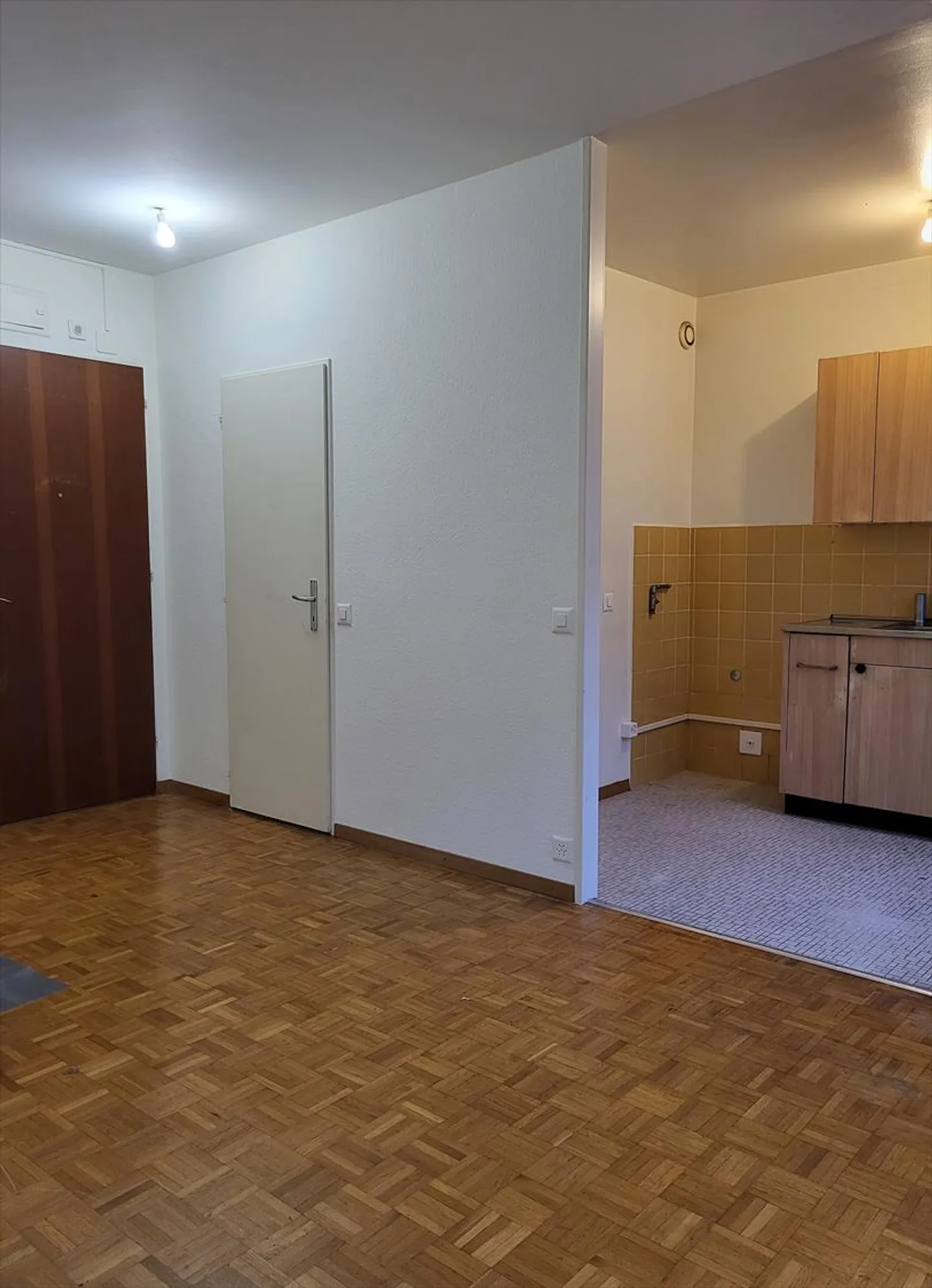 Studio à Plainpalais - Photo 2 sur 9