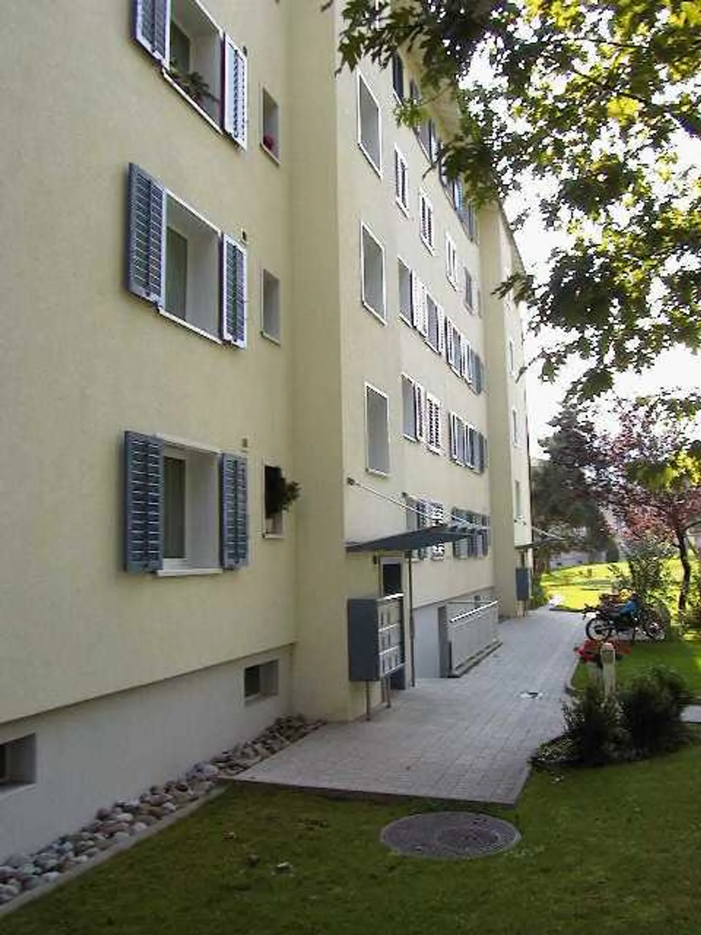 «ruhige, sonnige Lage» - Foto 1 von 8