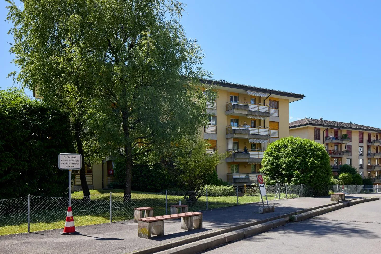 Außen-Motorradparkplatz - Foto 2 von 3