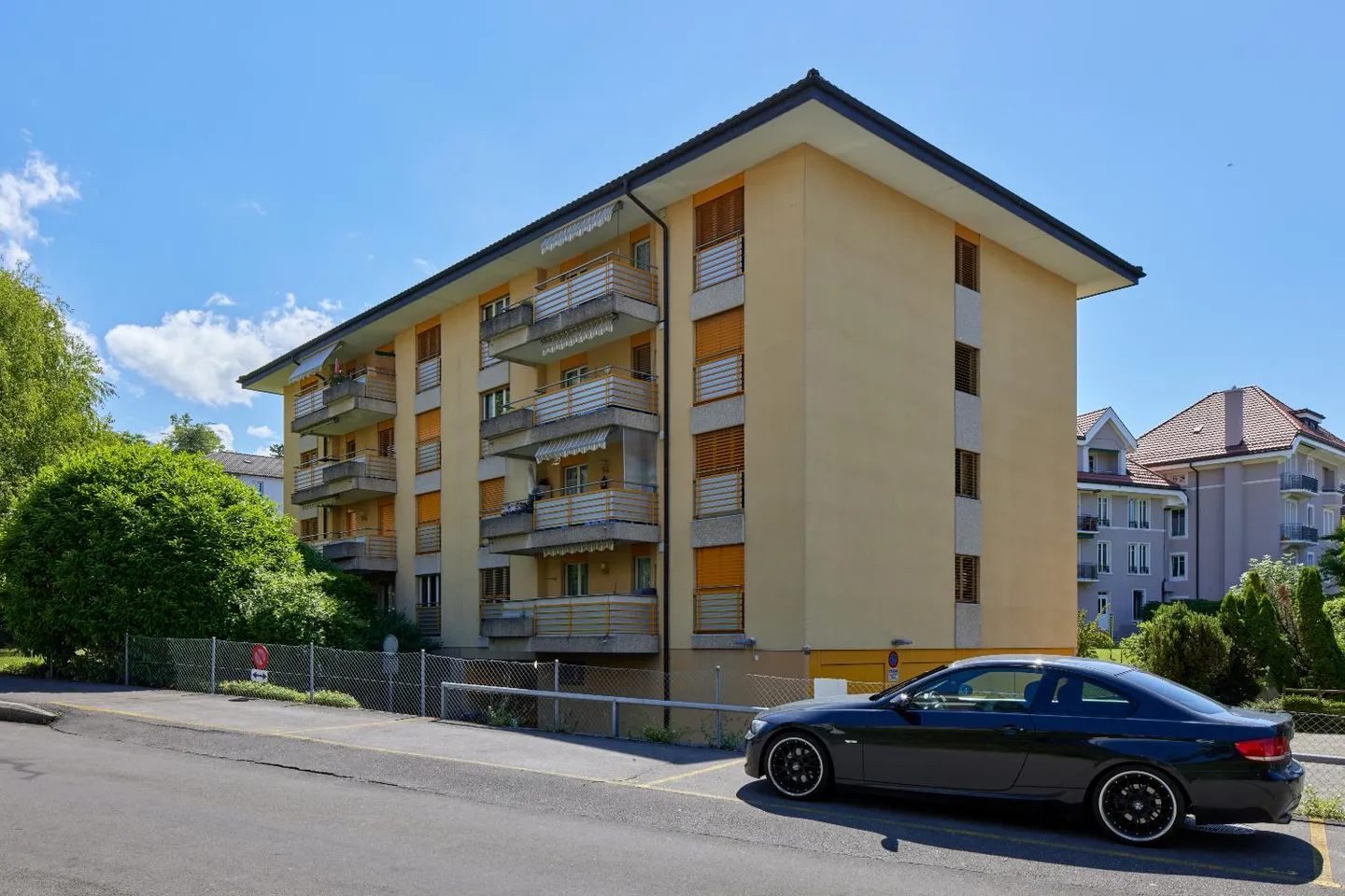 Außen-Motorradparkplatz - Foto 3 von 3