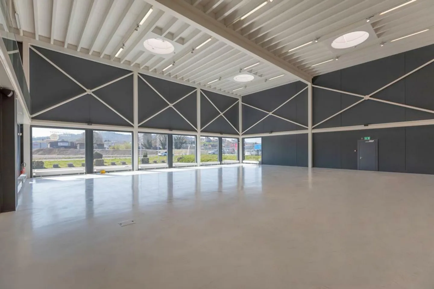 Avenches, in vendita, superficie commerciale e depositi di 964,5 m2 - Foto 5 di 10