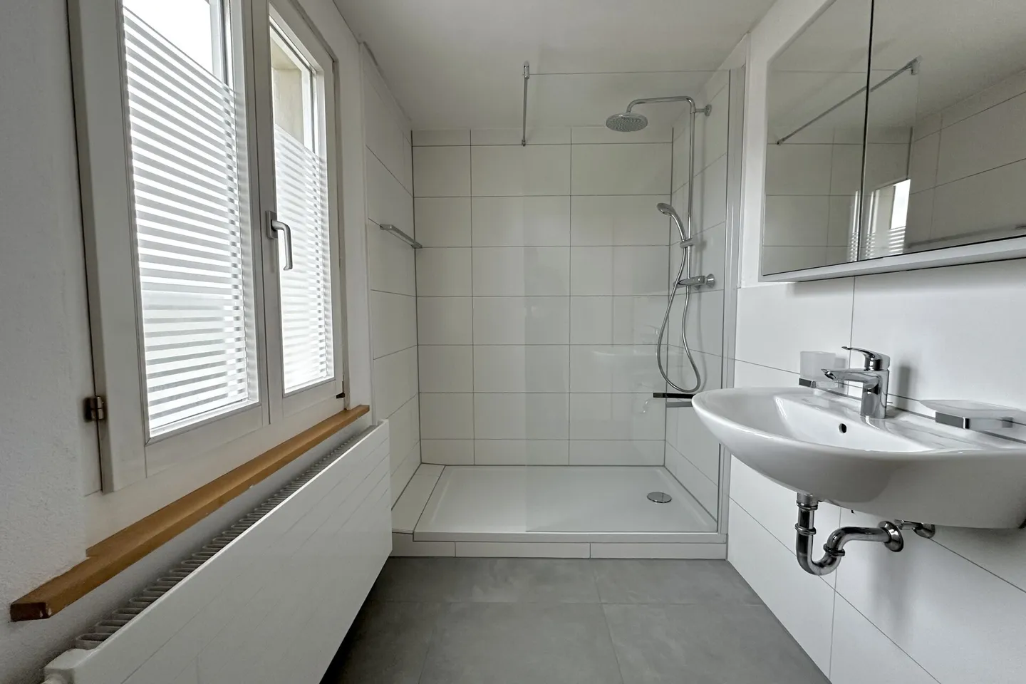 Detached single-family house with great potential - Photo 14 of 16