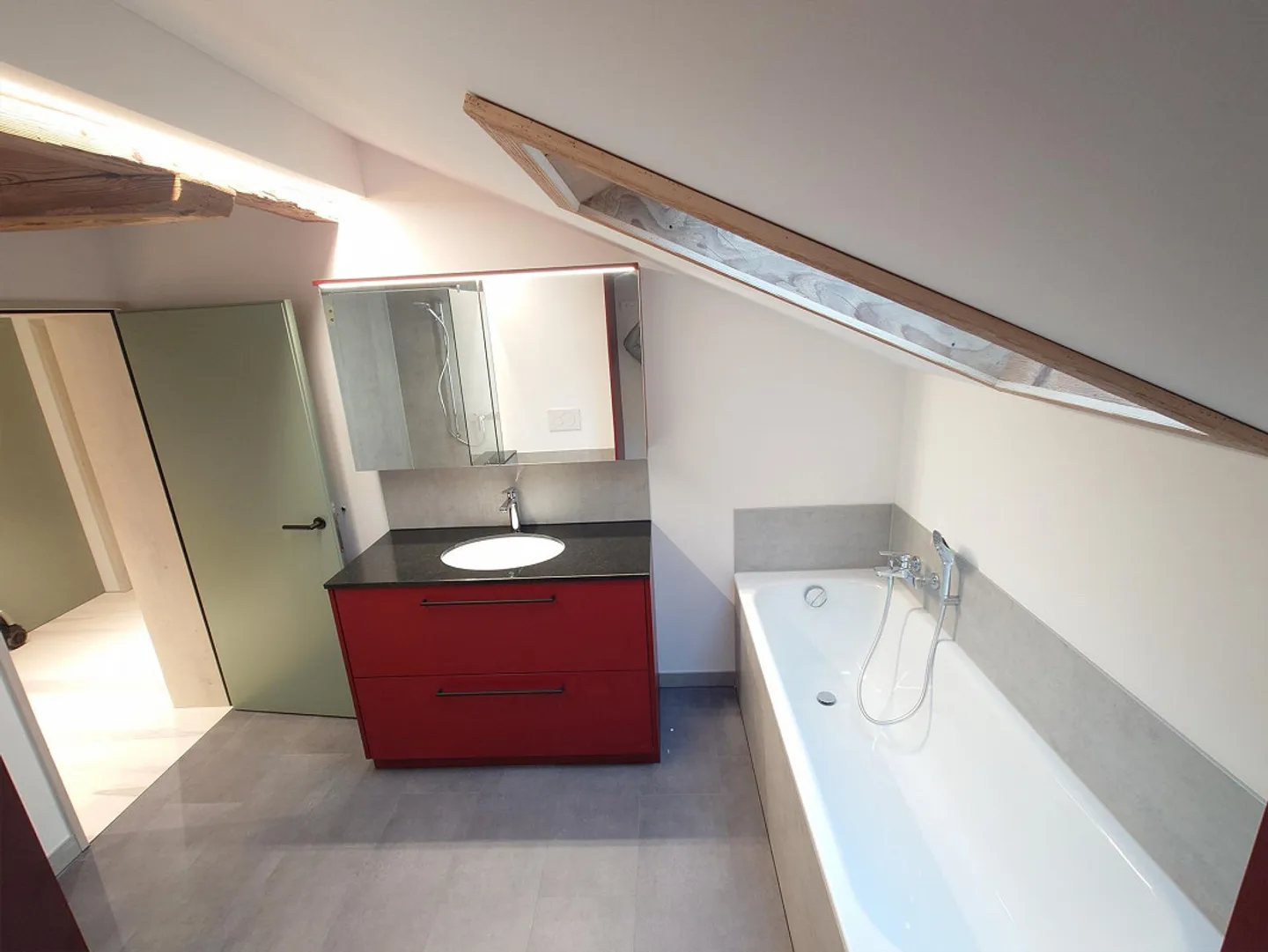 Appartamento affascinante 3.5 stanze PRIMA OCCUPAZIONE - Foto 13 di 15