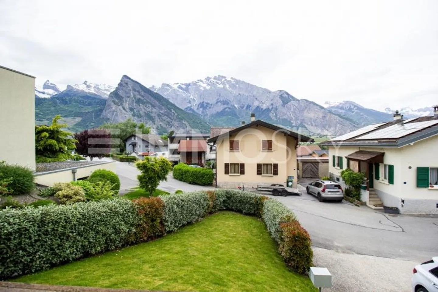 Family home with great potential - Photo 4 of 5