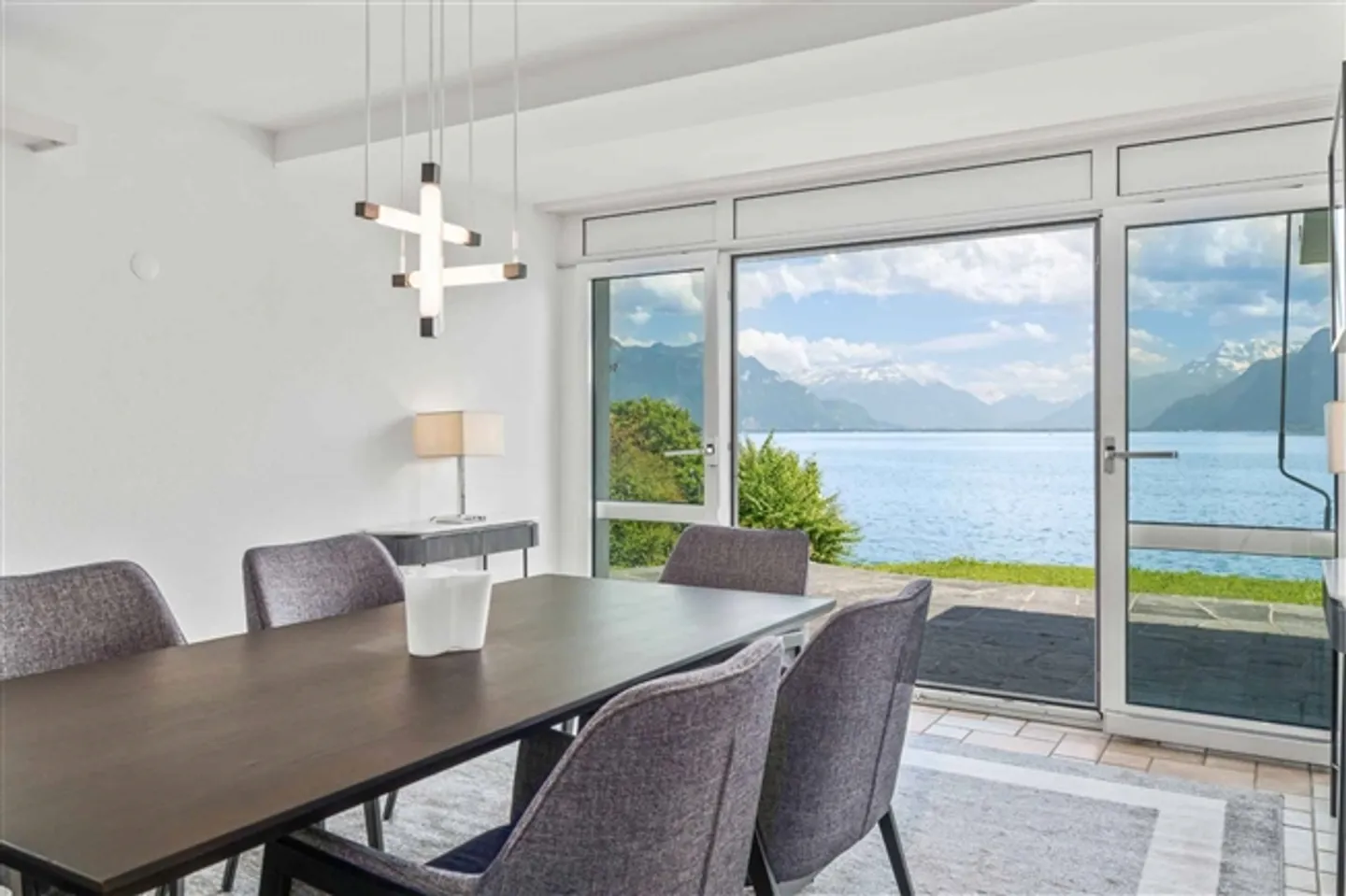 Propriété rare au bord de l'eau à Corseaux - Photo 3 sur 13