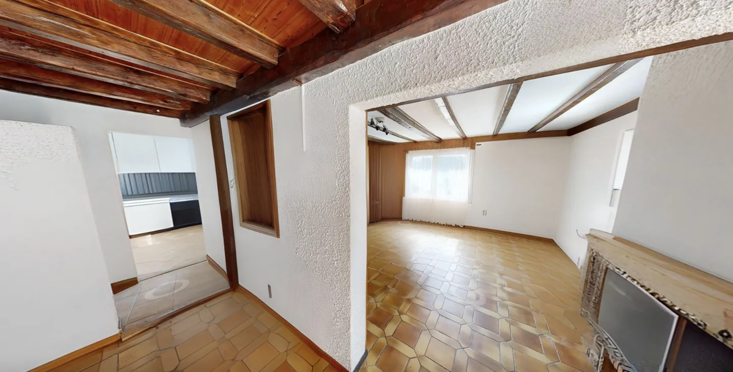 Casa residenziale con 3 camere da letto e 1 ufficio - Foto 3 di 9