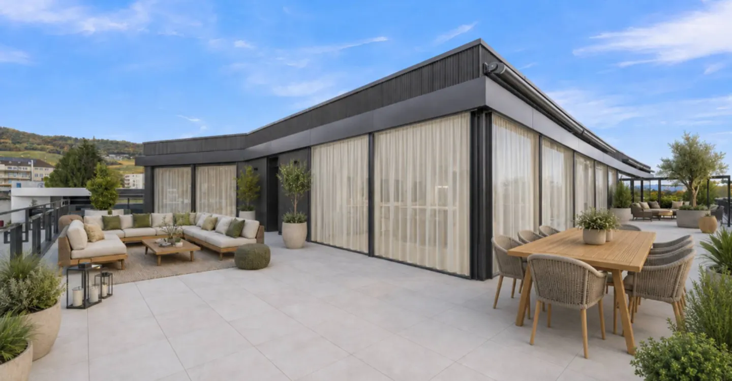 Superb 5.5-room penthouse facing the lake with a south-facing rooftop terrace - Photo 1 of 6