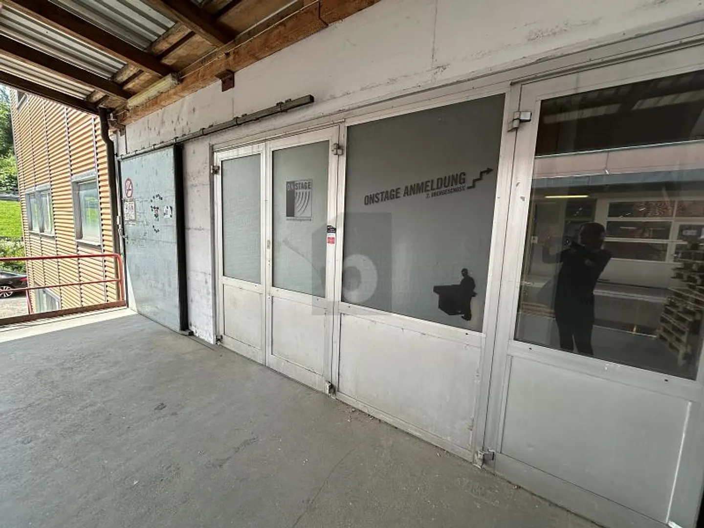 Edificio ad uso misto in affitto - Foto 3 di 6