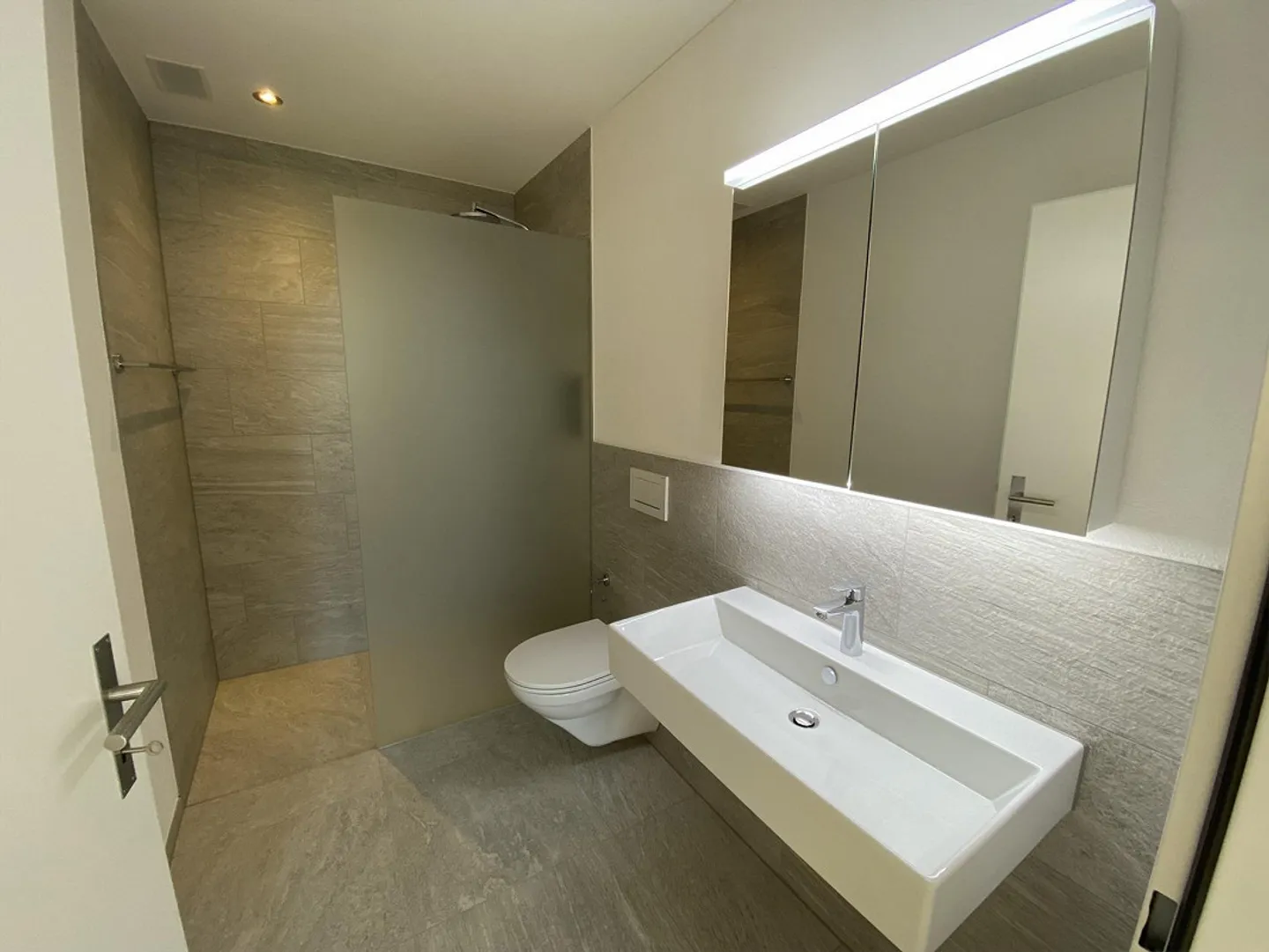 Modern Living near Weinfelden - Photo 3 of 11