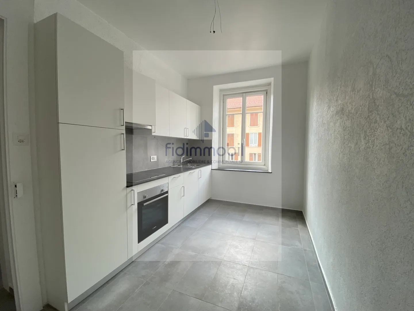 Charming 3-Room Apartment - Photo 1 of 9