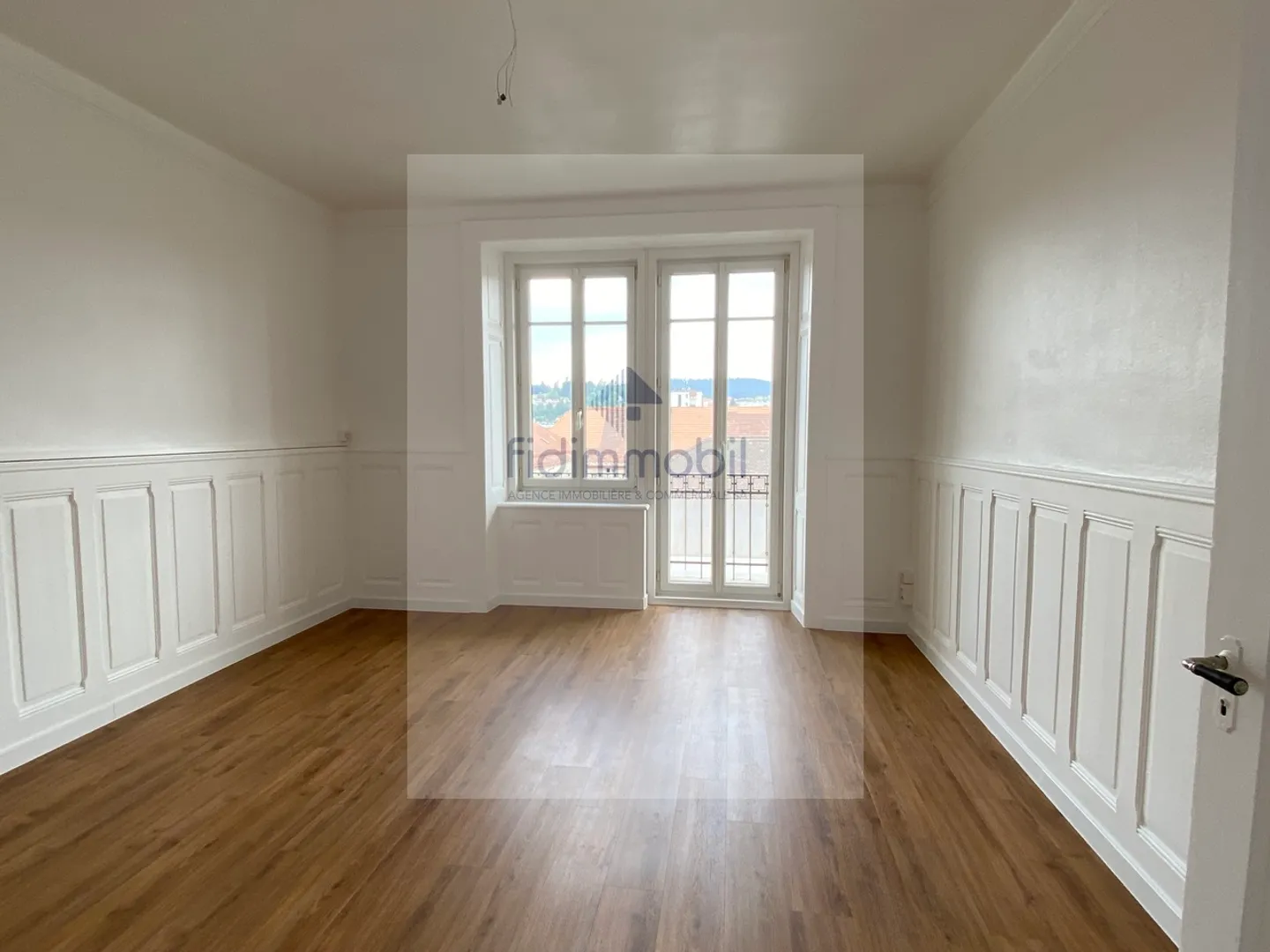 Charming 3-Room Apartment - Photo 2 of 9