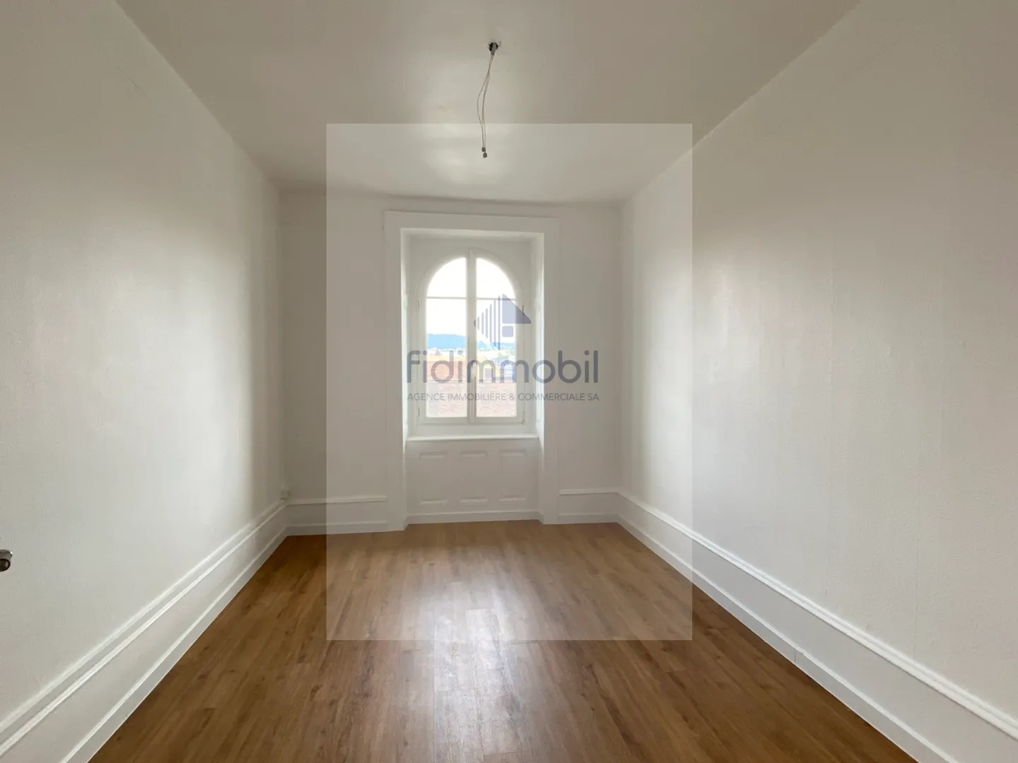 Charming 3-Room Apartment - Photo 3 of 9