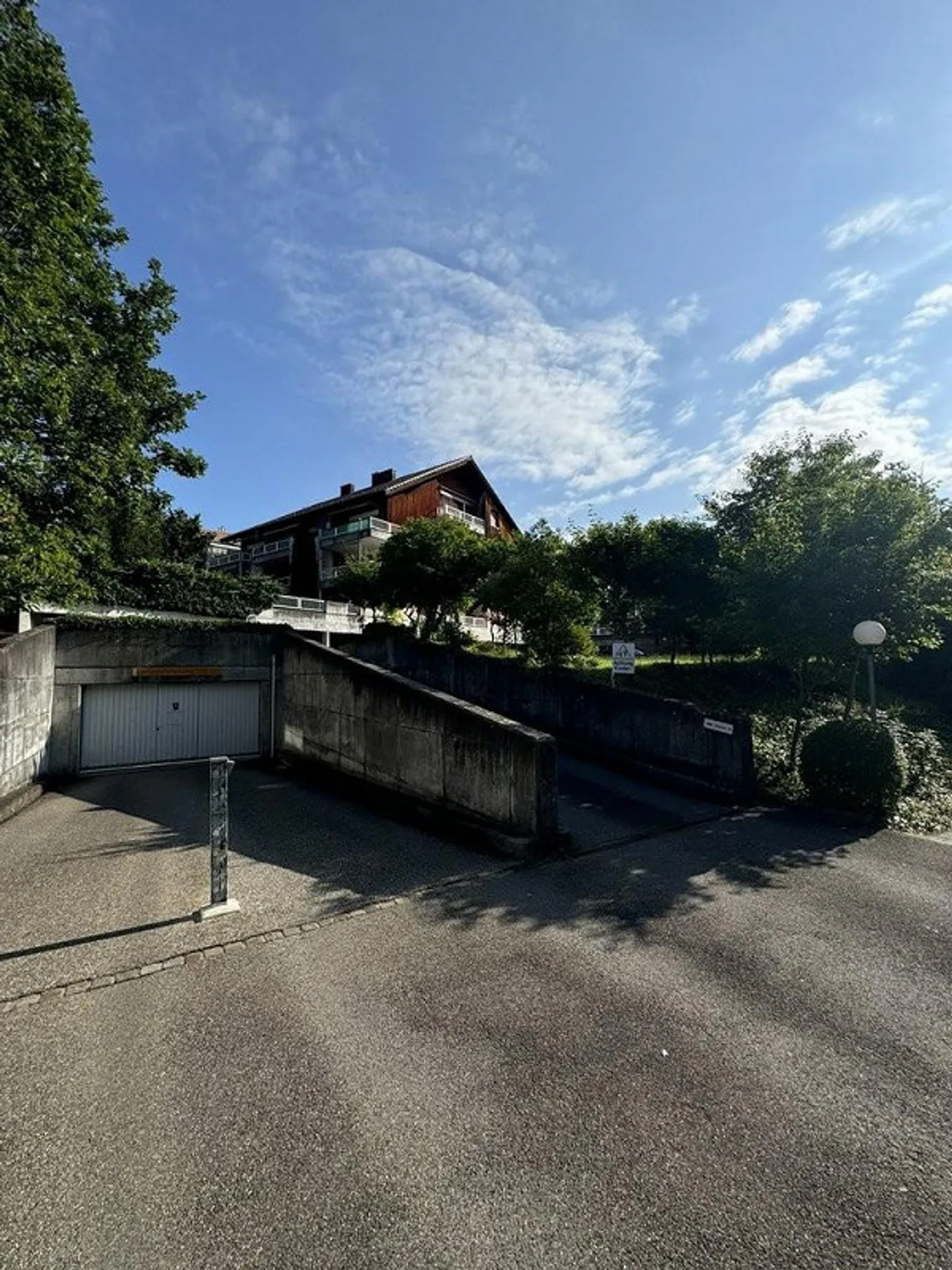 Secure your parking space in Frauenkappelen! - Photo 1 of 2