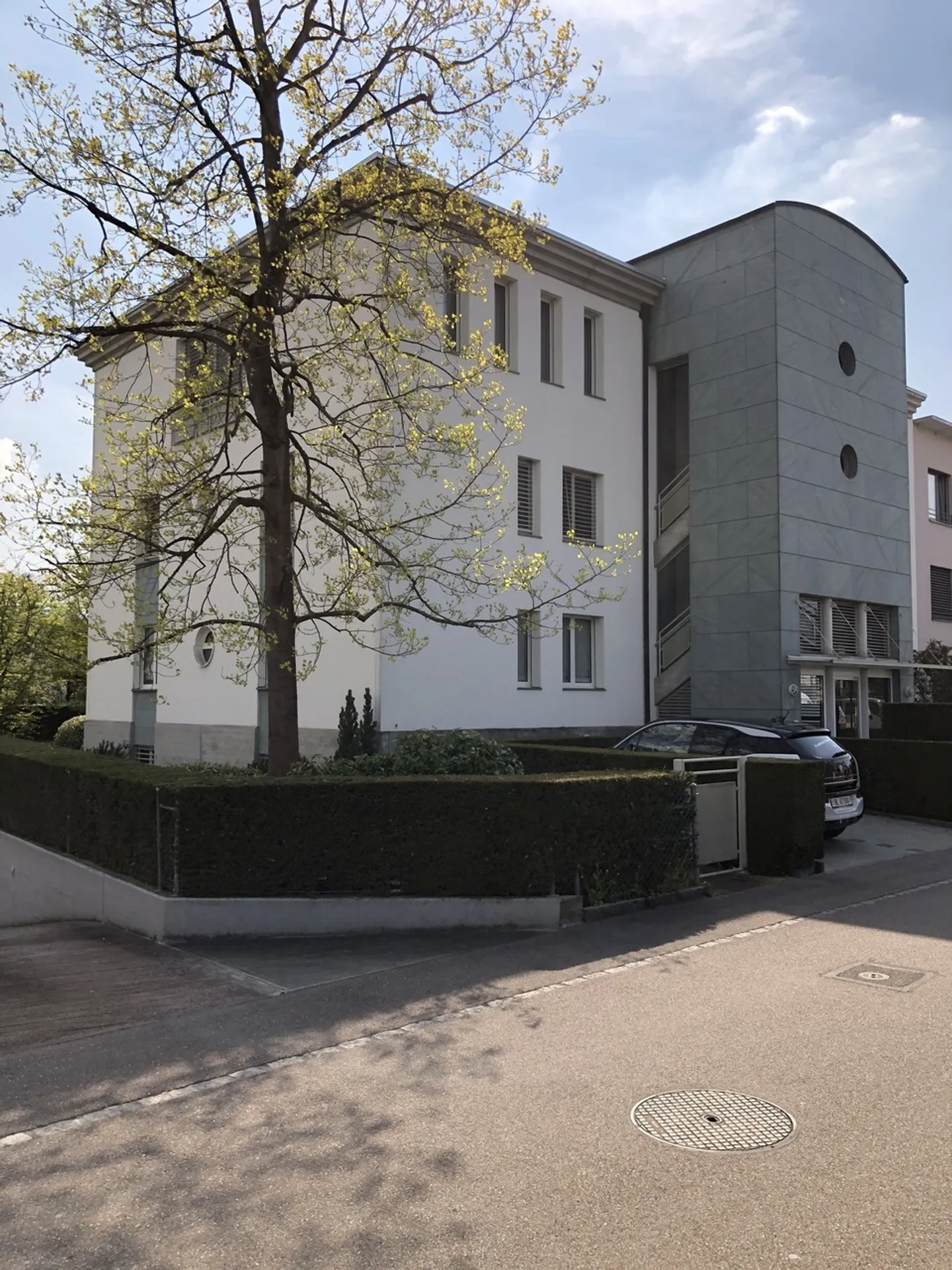 Appartement solide de 4,5 pièces recherche des locataires calmes - Photo 2 sur 17