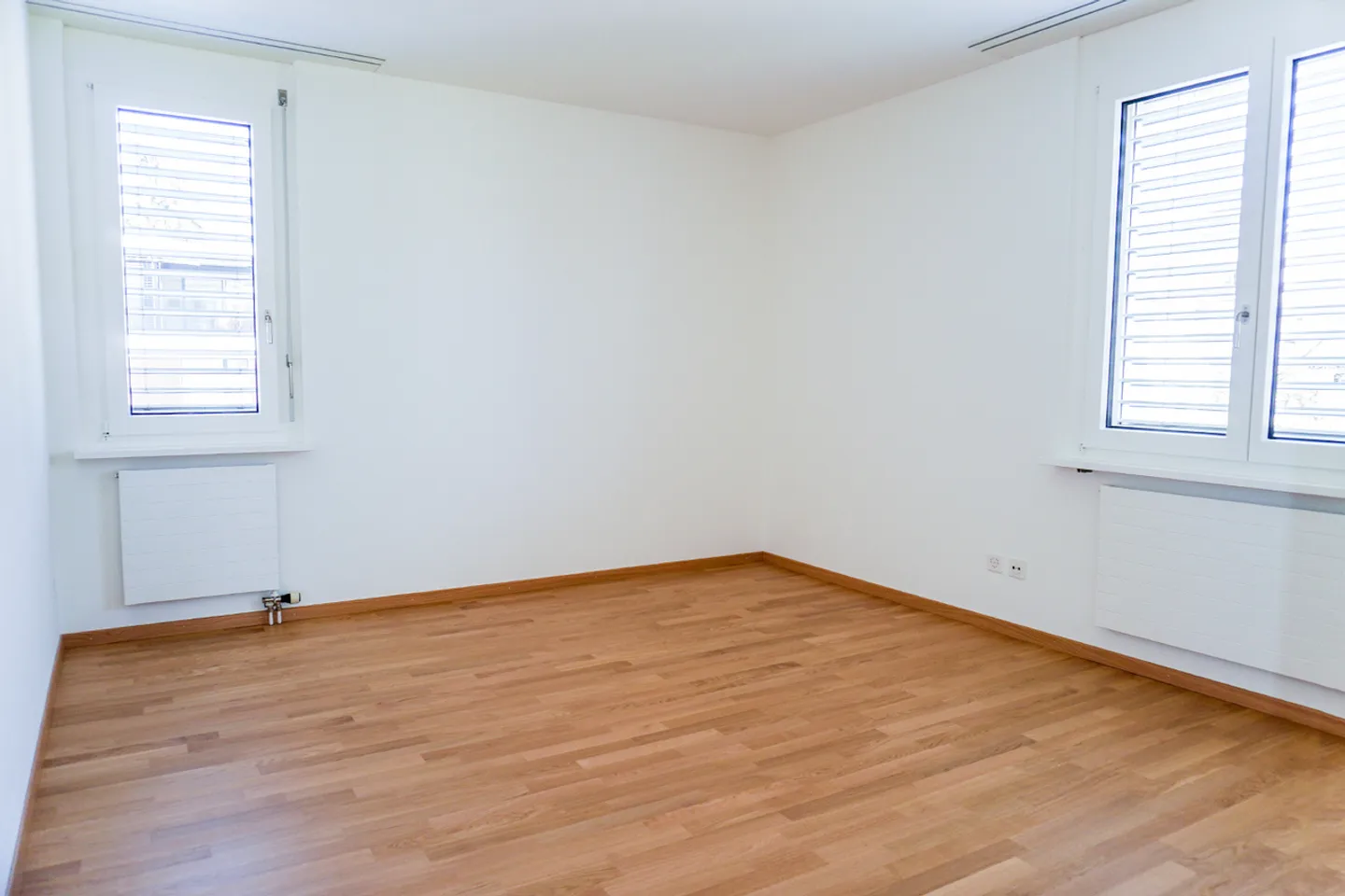 Appartement solide de 4,5 pièces recherche des locataires calmes - Photo 6 sur 17