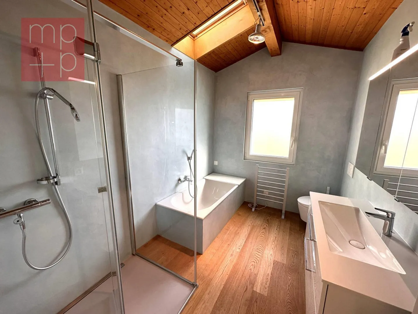 Casa Familiare Tradizionale a Novaggio - Foto 8 di 8