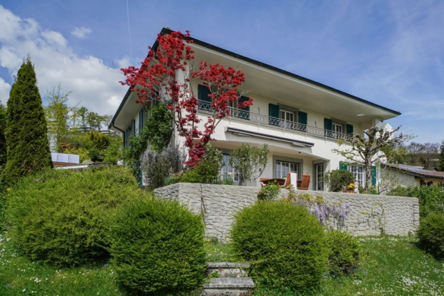 VIVERE DOVE I VIGNETI E LA VISTA SUL LAGO SI INCONTRANO - Foto 1 di 8