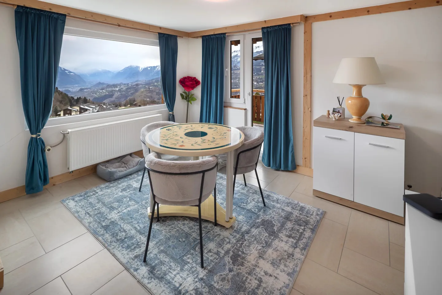 Chalet in Lens with breathtaking valley view - Photo 9 of 17