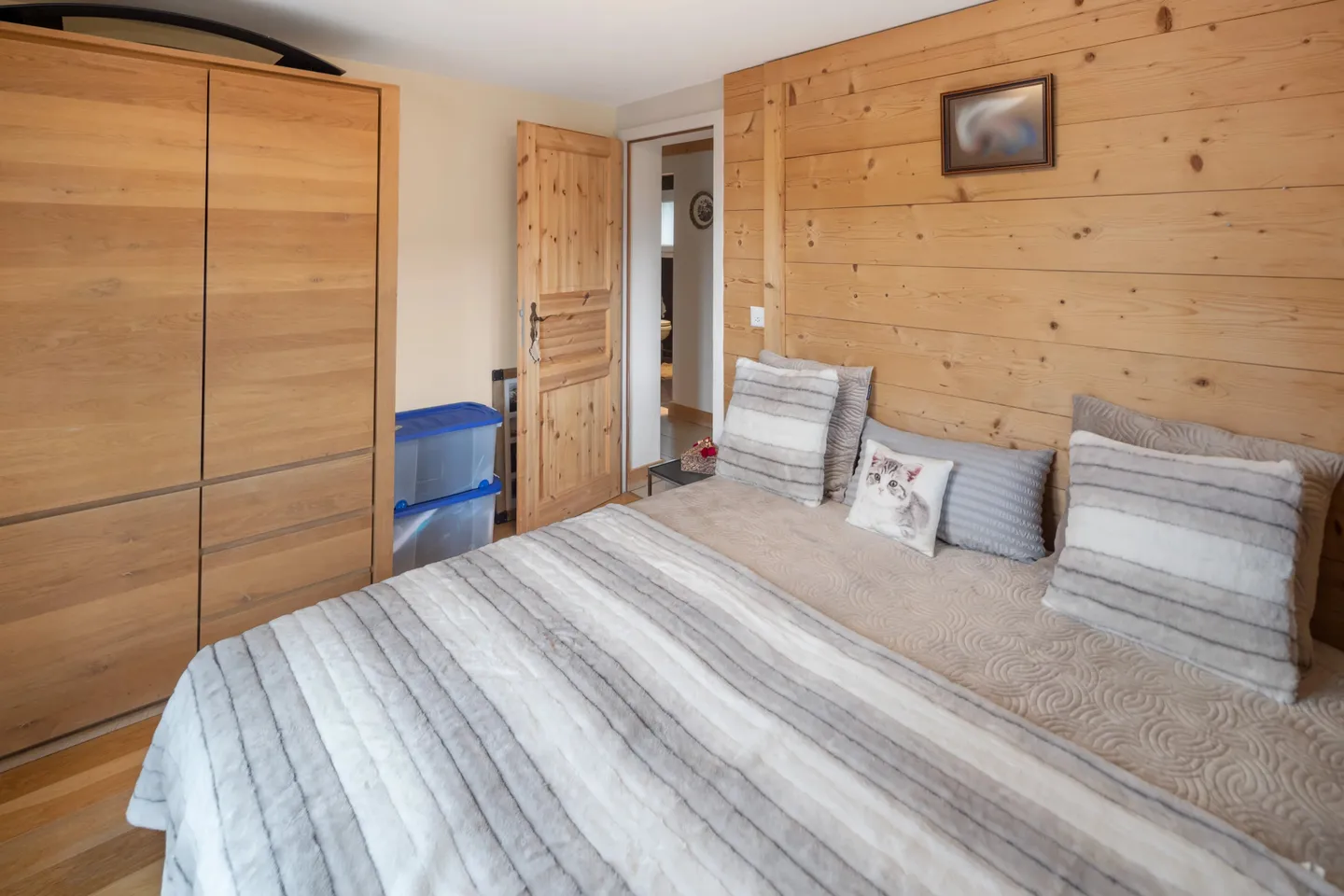 Chalet in Lens with breathtaking valley view - Photo 12 of 17