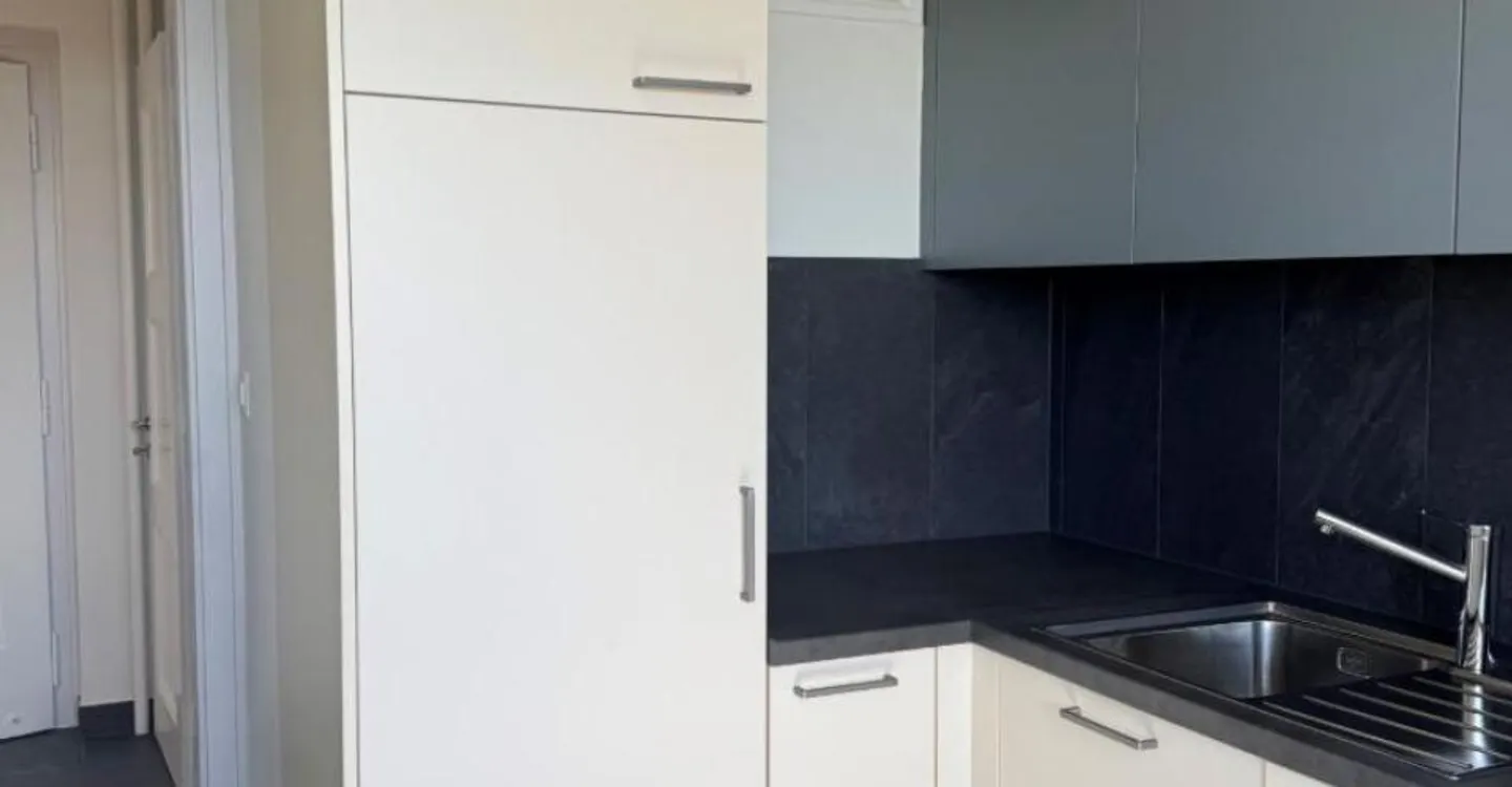 Appartamento di 2 stanze completamente ristrutturato - Foto 2 di 6