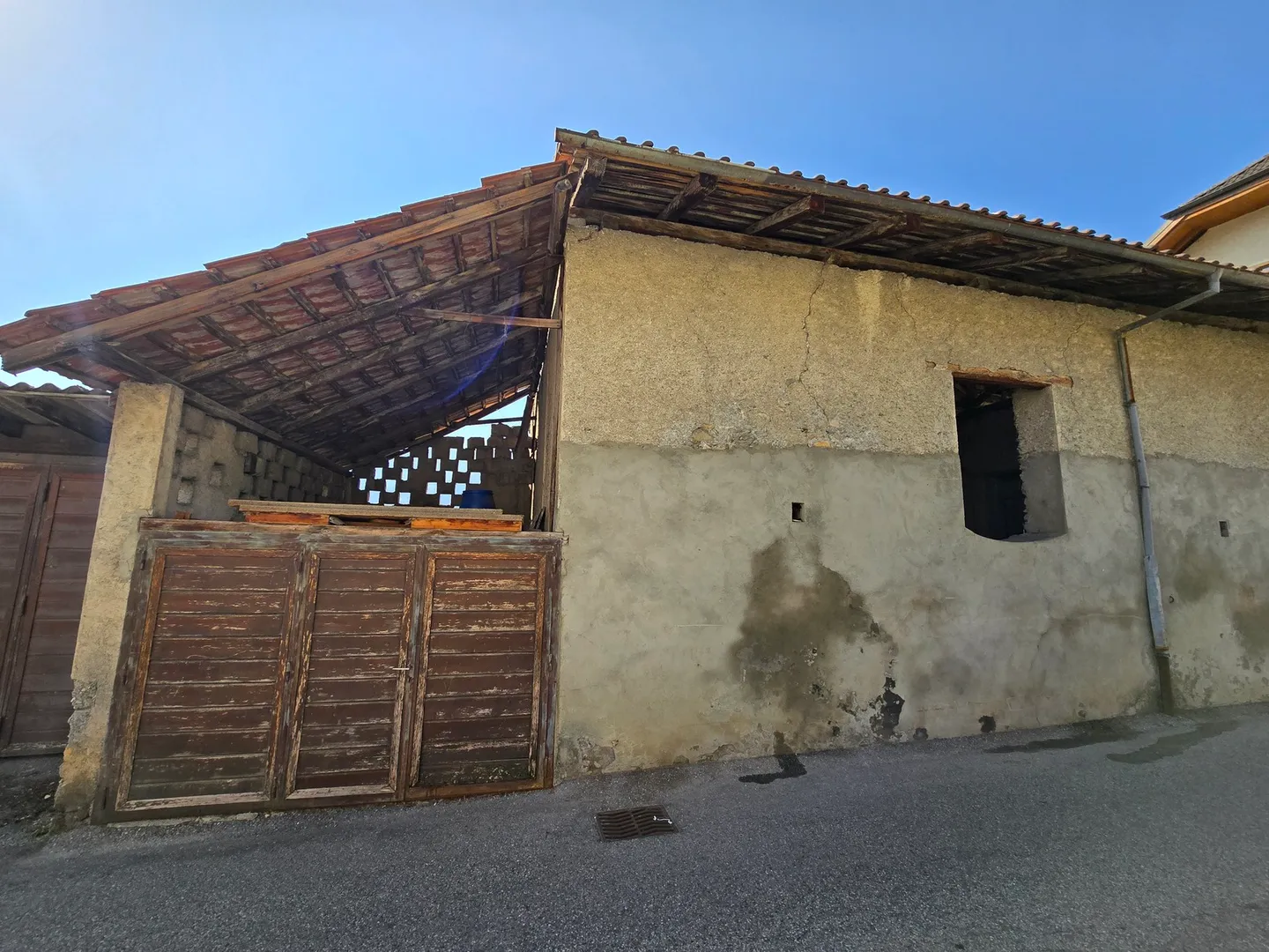 Fienili da ristrutturare - 870 m3 - Vétroz - Grande potenziale - Ref. 10233508 - Foto 2 di 13