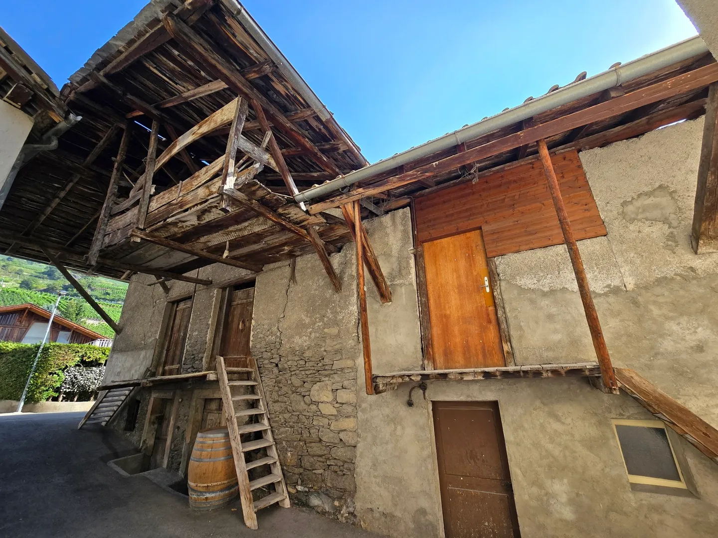 Fienili da ristrutturare - 870 m3 - Vétroz - Grande potenziale - Ref. 10233508 - Foto 4 di 13